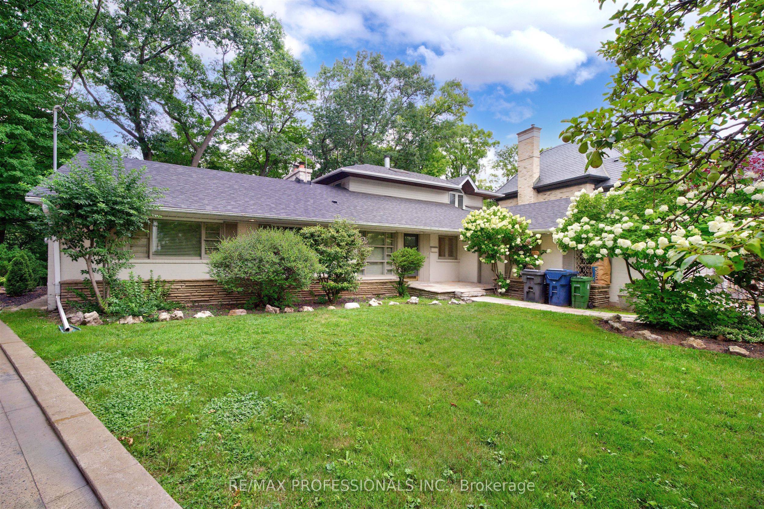89 Valecrest Drive, Etobicoke 2