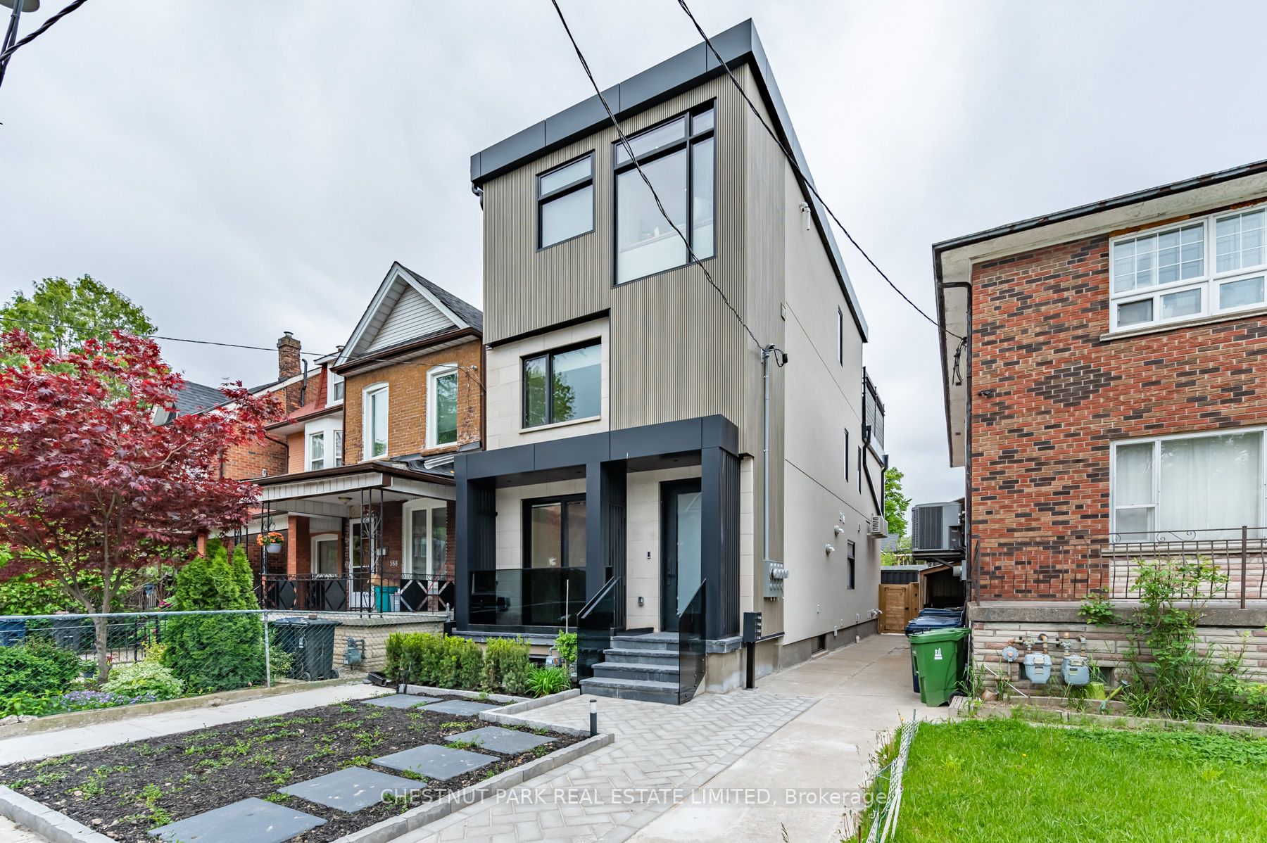 Unit Lower - 594 Concord Avenue, Toronto 2