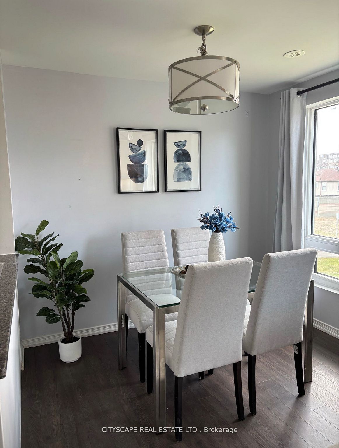 Unit 213 - 7 Applewood Lane, Etobicoke 4