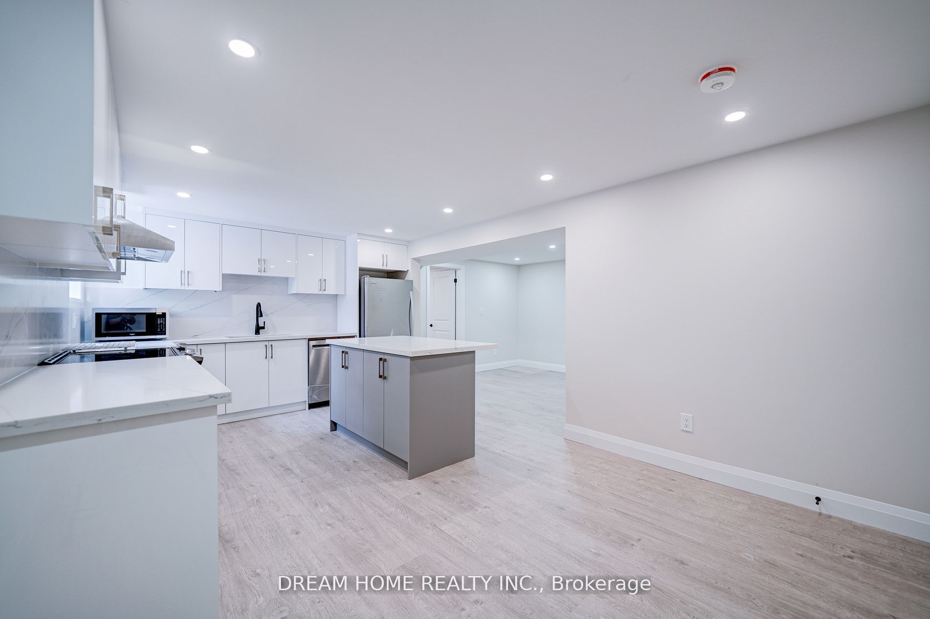 Unit Lower - 23 Manorcrest Street, Brampton 5