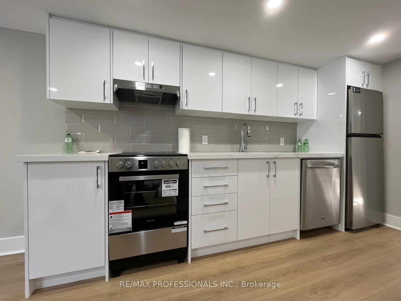 Unit B - 41 Tavistock Road, North York 3