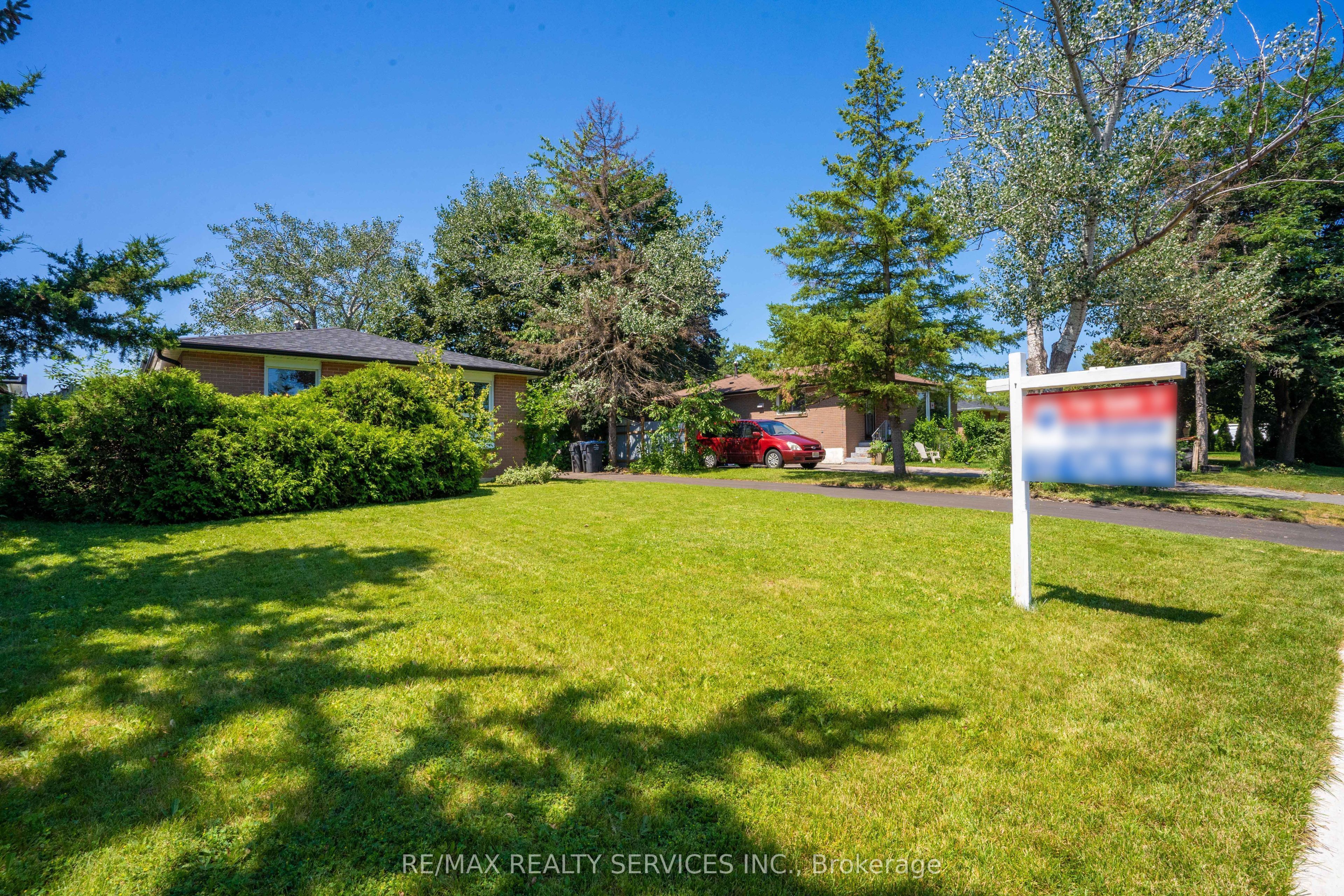 Unit Upper Level - 23 Fidelia Crescent, Brampton 3