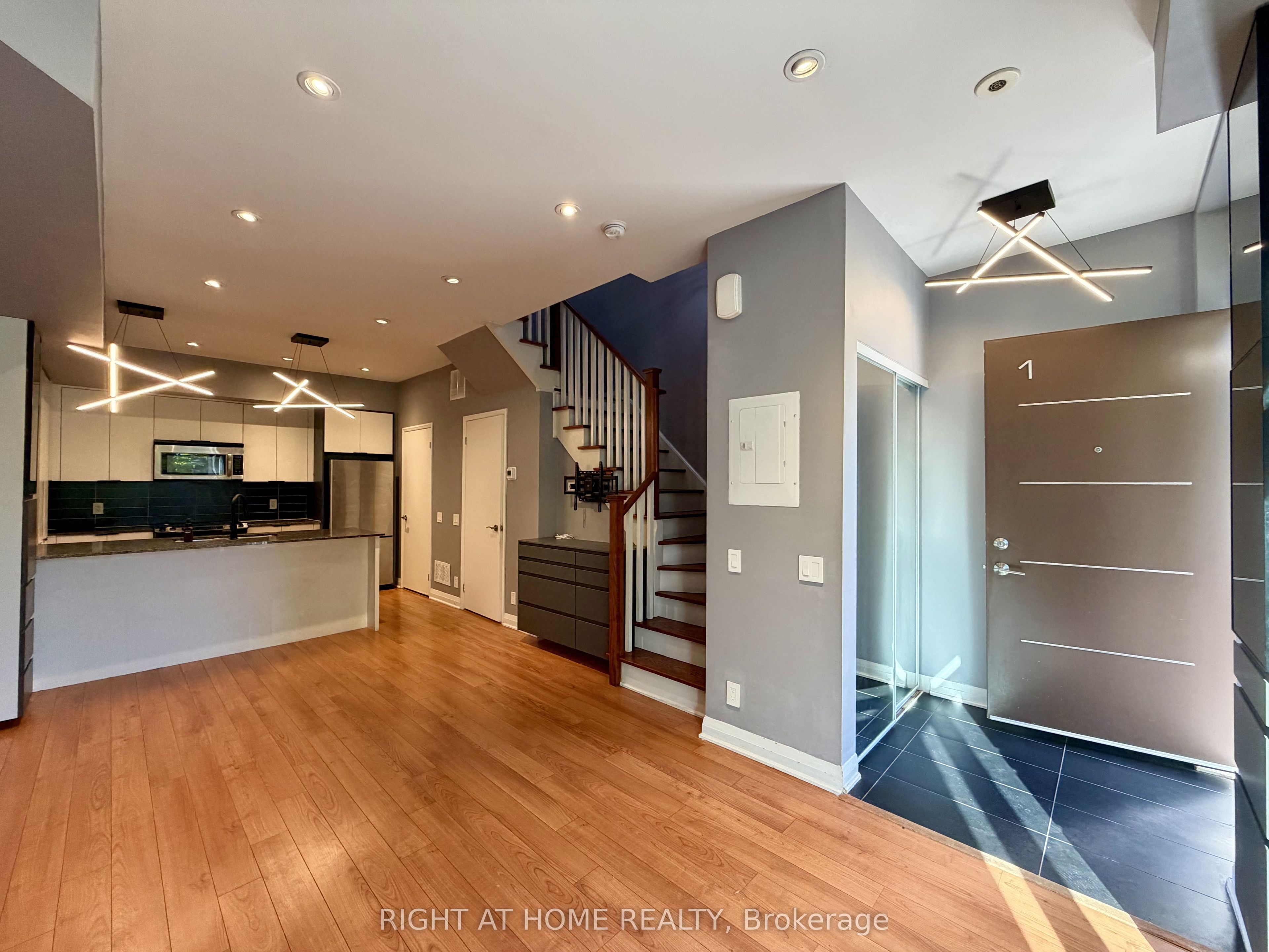 Unit 1 - 15 Valhalla Inn Road, Etobicoke 1