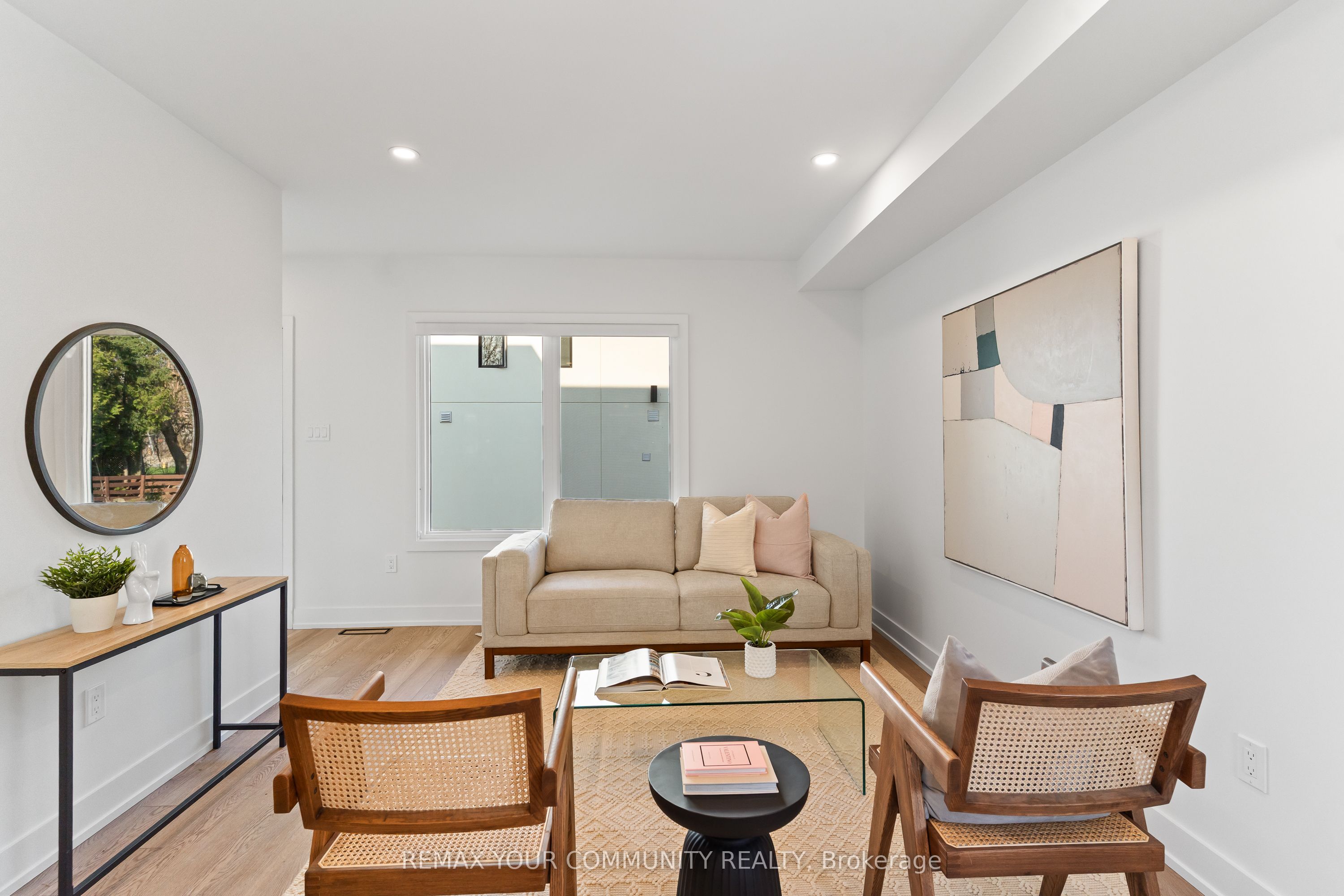 Unit 1 - 15 Acorn Avenue, Etobicoke 5