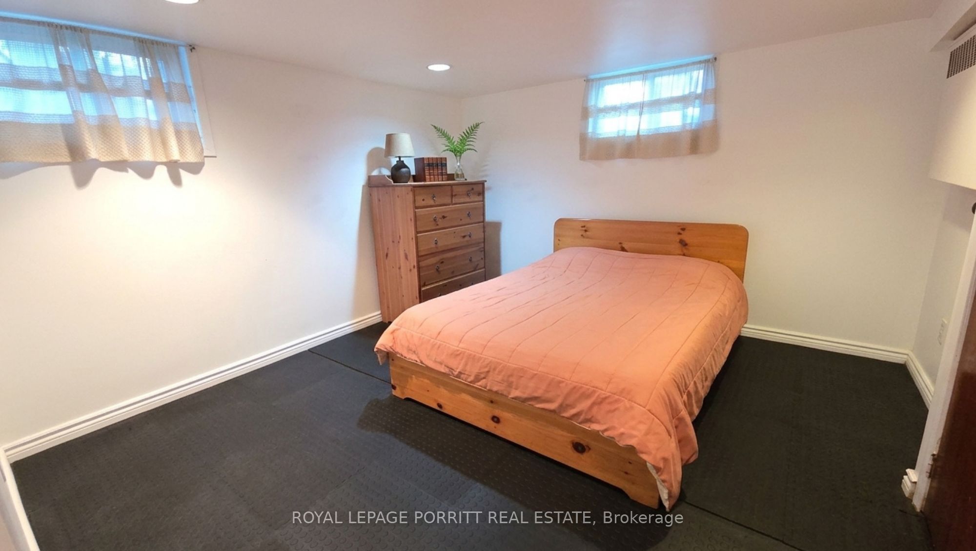 Unit Lower - 8 Meaford Avenue, Etobicoke 3