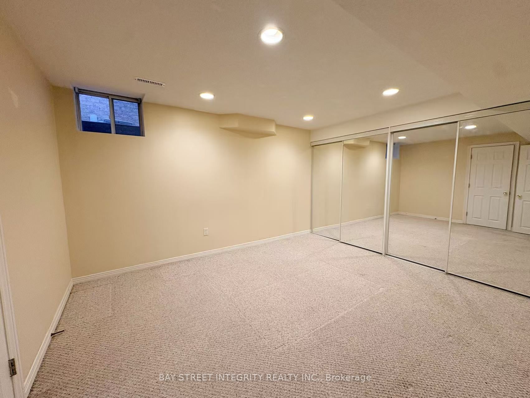 414 River Glen Boulevard, Oakville 4