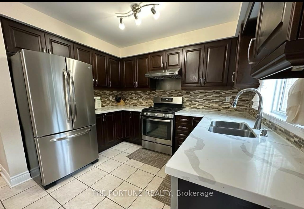 Unit Upper - 22 Waterdale Road, Brampton 4