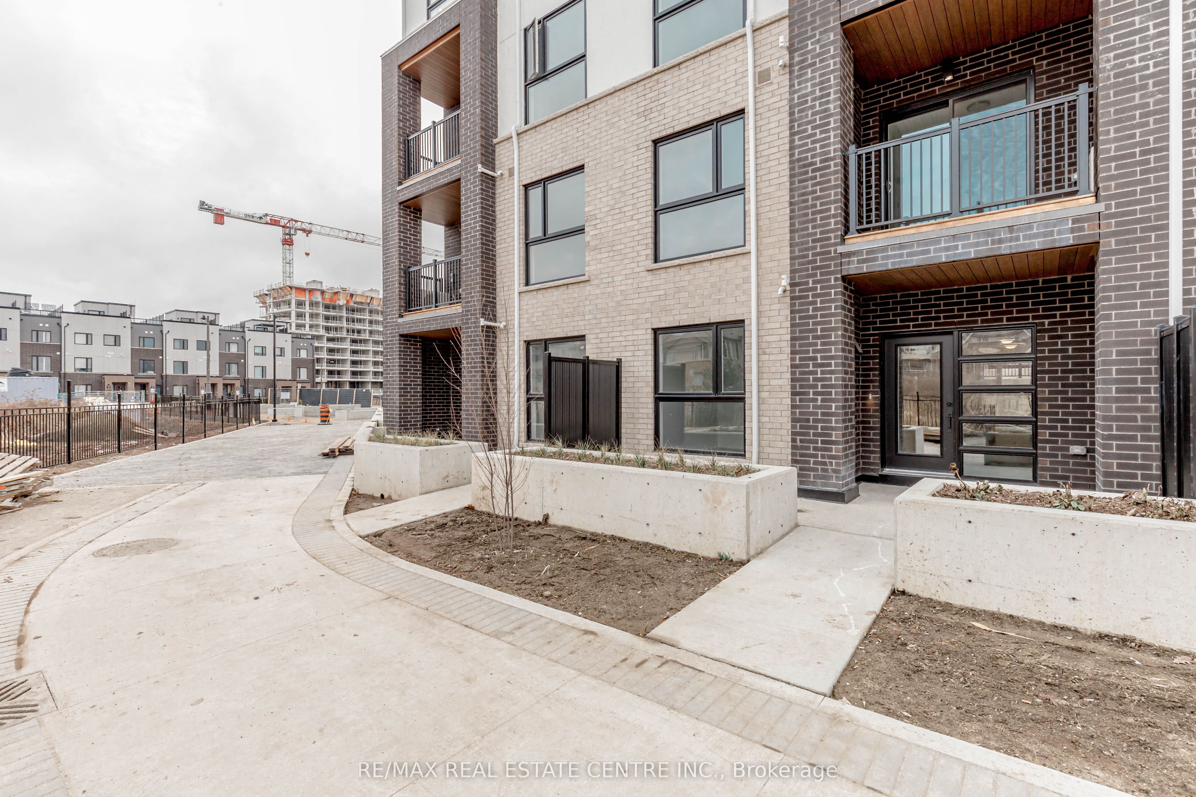 Unit 121 - 349 Wheat Boom Drive, Oakville 3