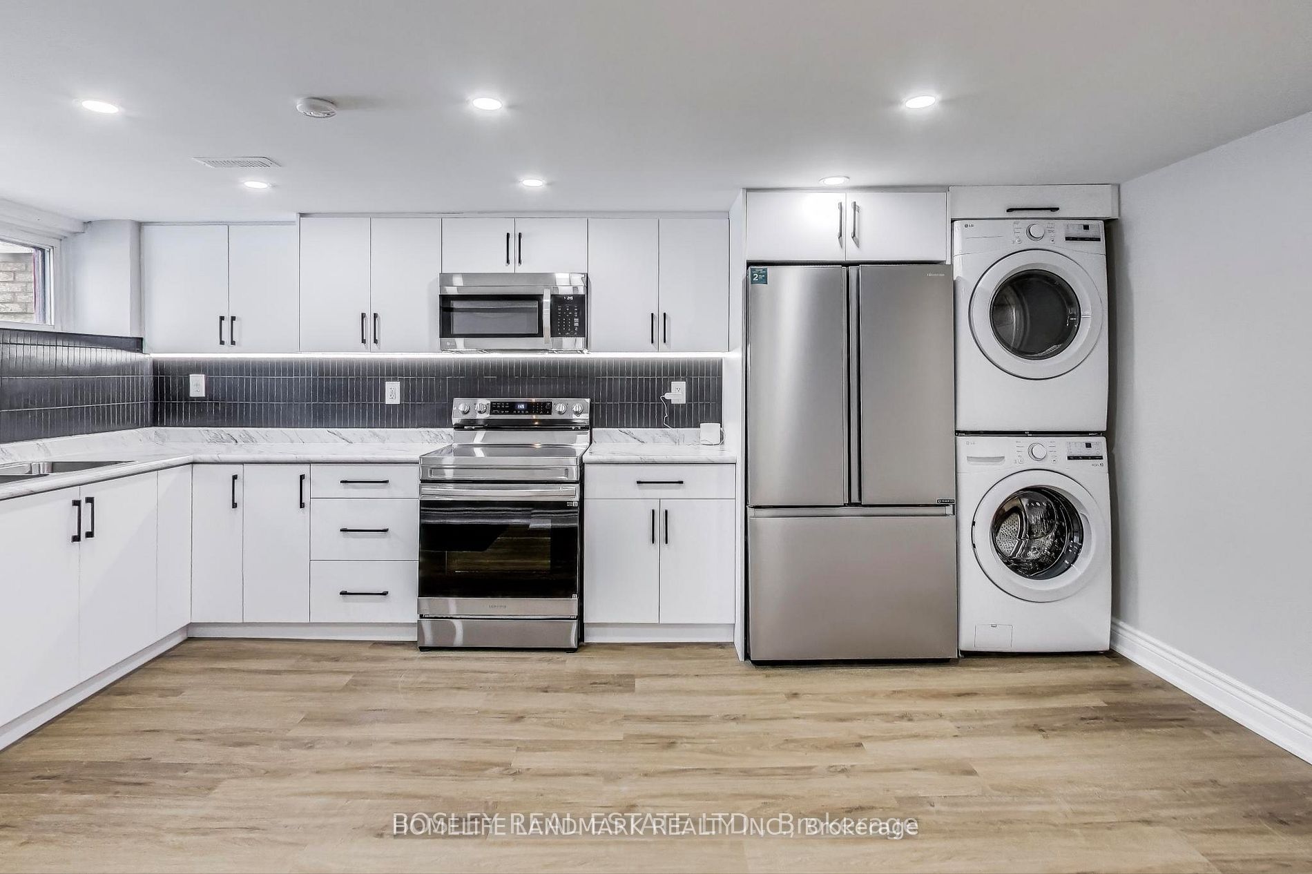 Unit Lower - 89 Chiswick Avenue, North York 5