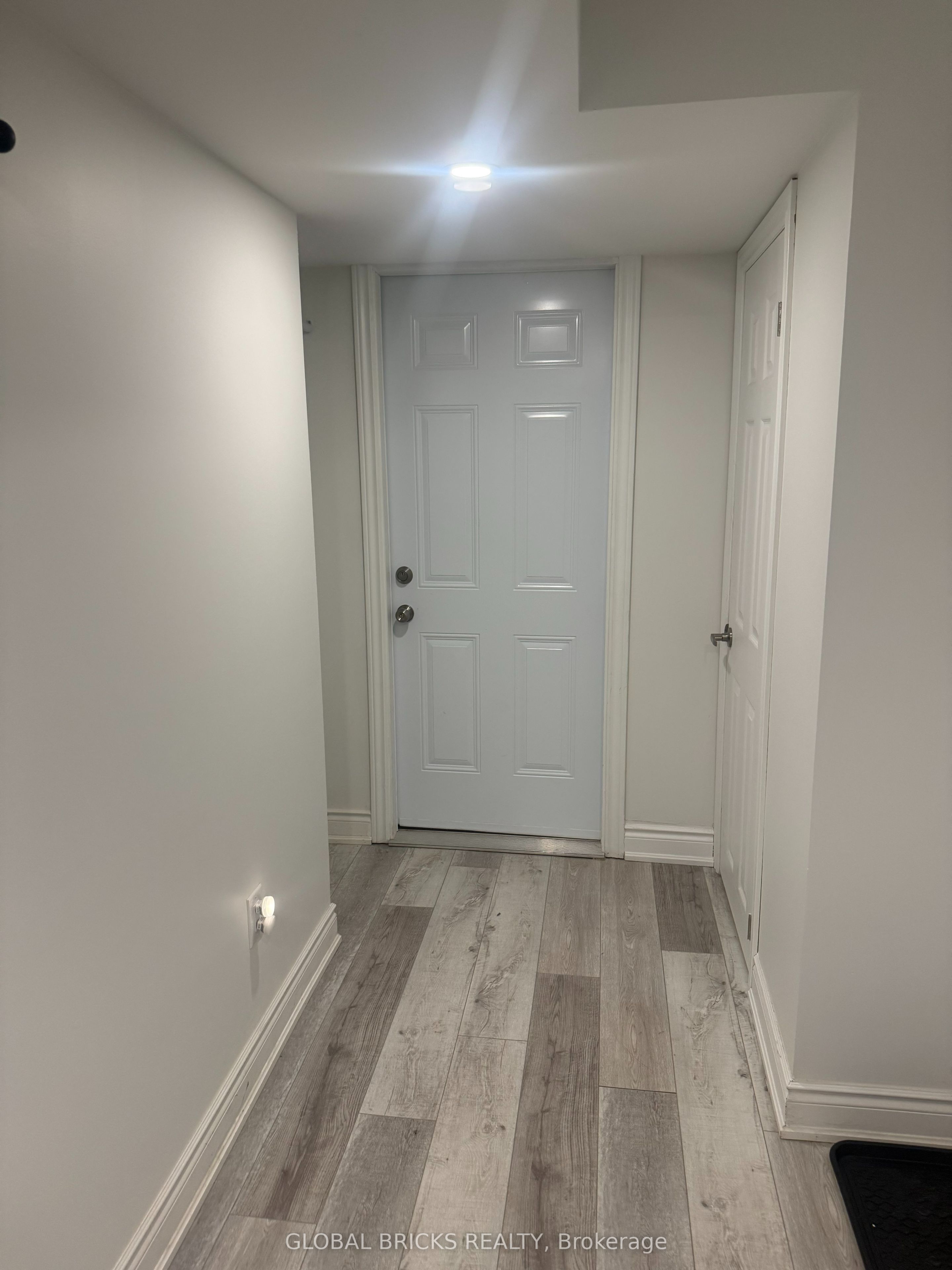 384 Michener Place S, Milton 3