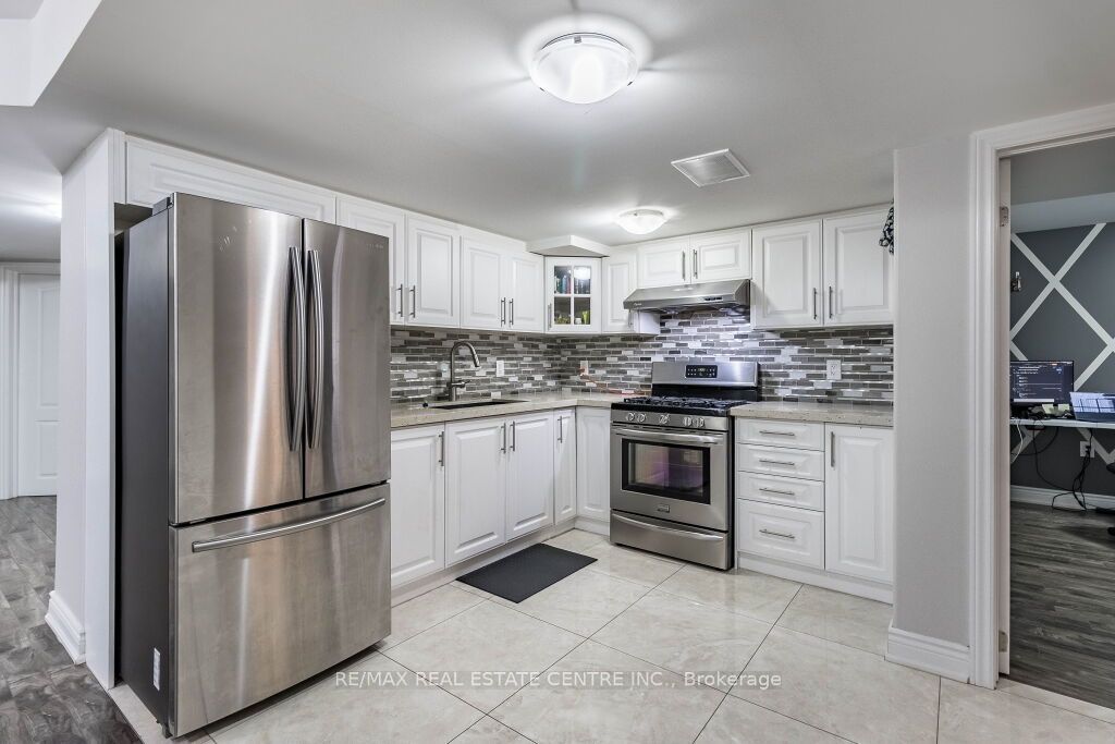 Unit Bsmt - 20 Laurentide Crescent, Brampton 5