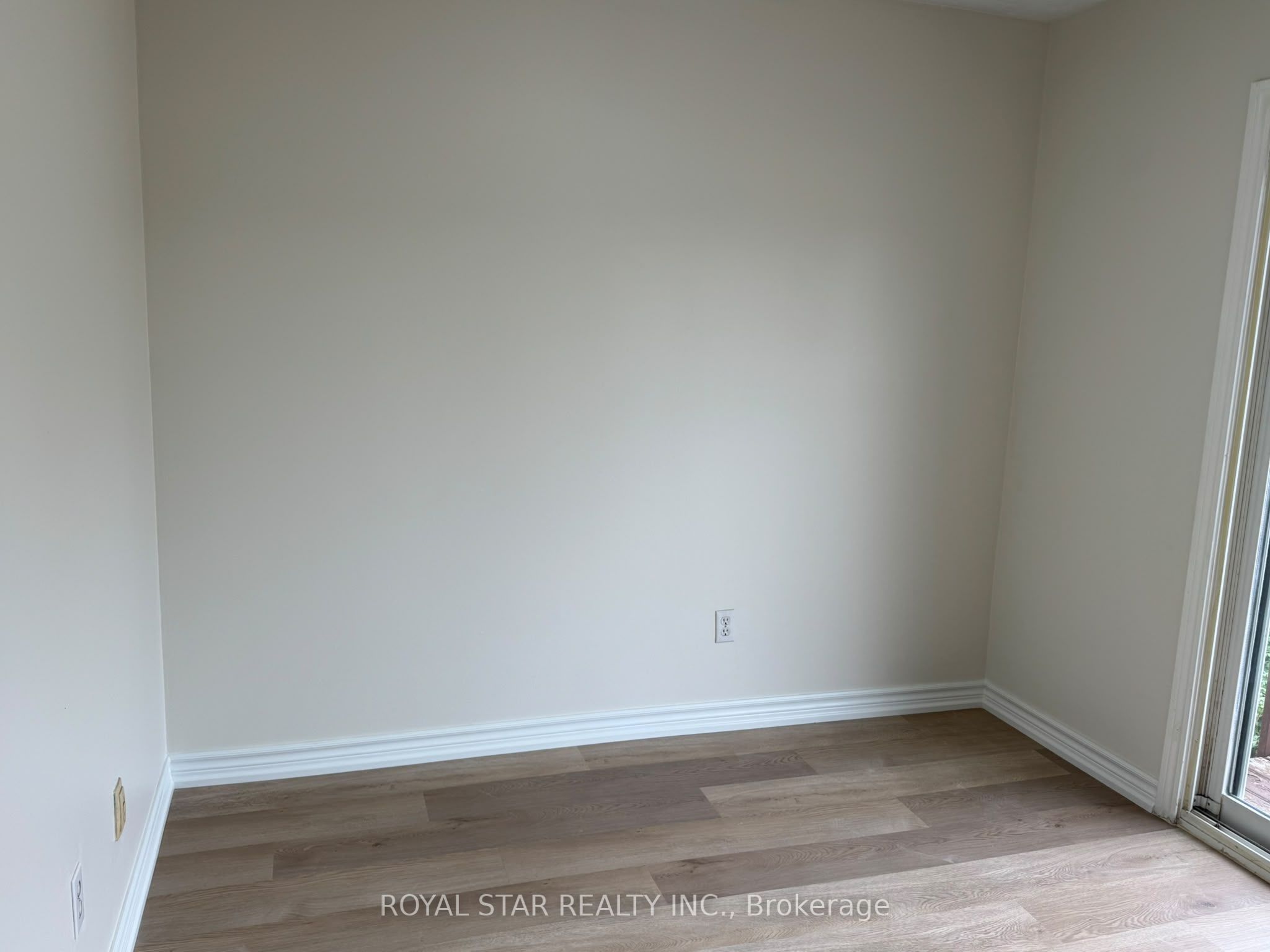 Unit Main Floor - 162 Beech Street, Brampton 3