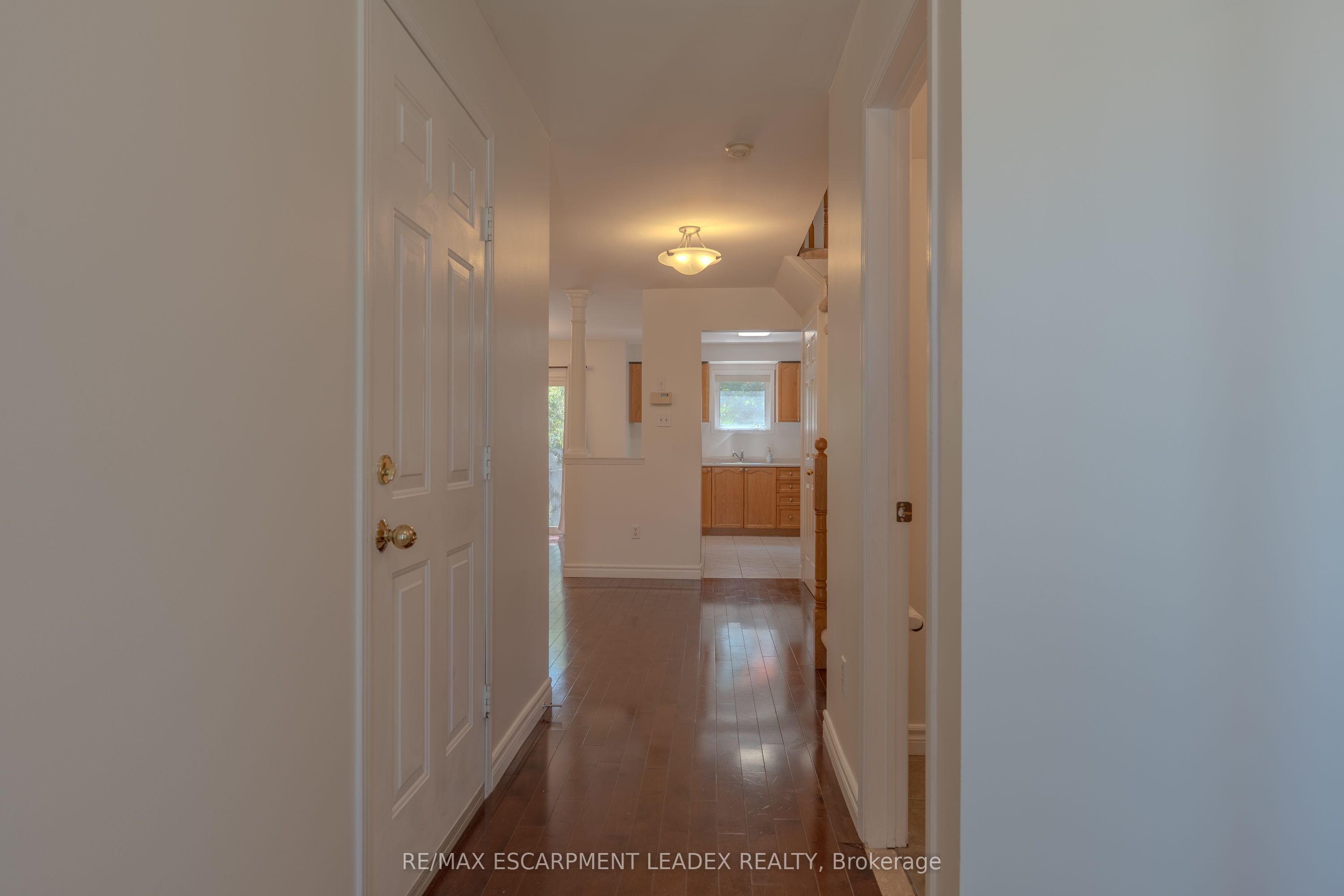 4008 Berton Avenue, Burlington 5