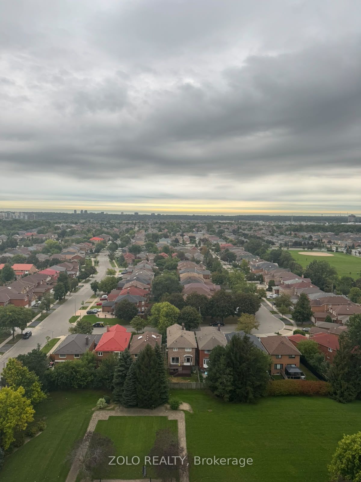 550 Webb Drive, Mississauga 4