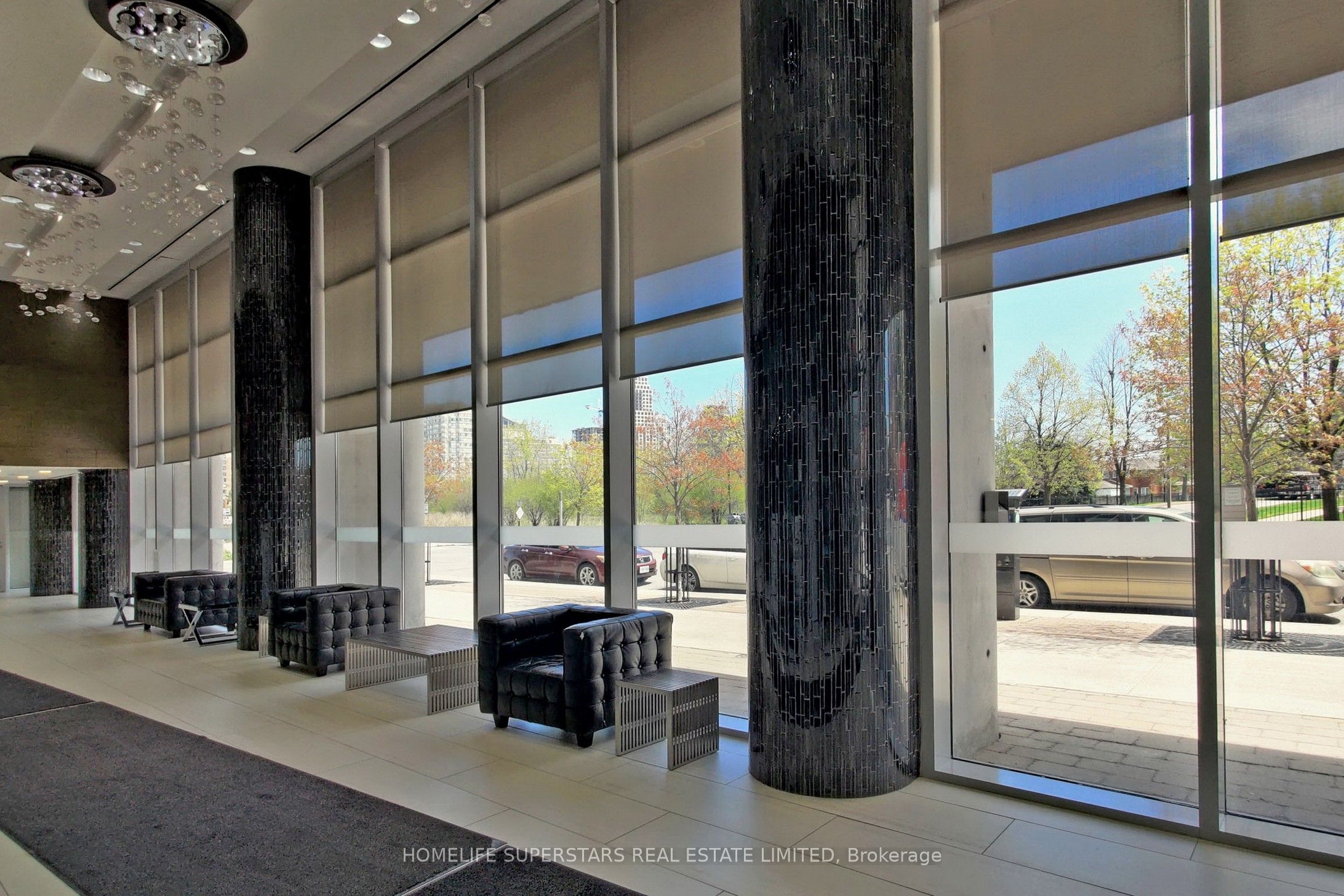 Unit 1013 - 223 Webb Drive, Mississauga 4