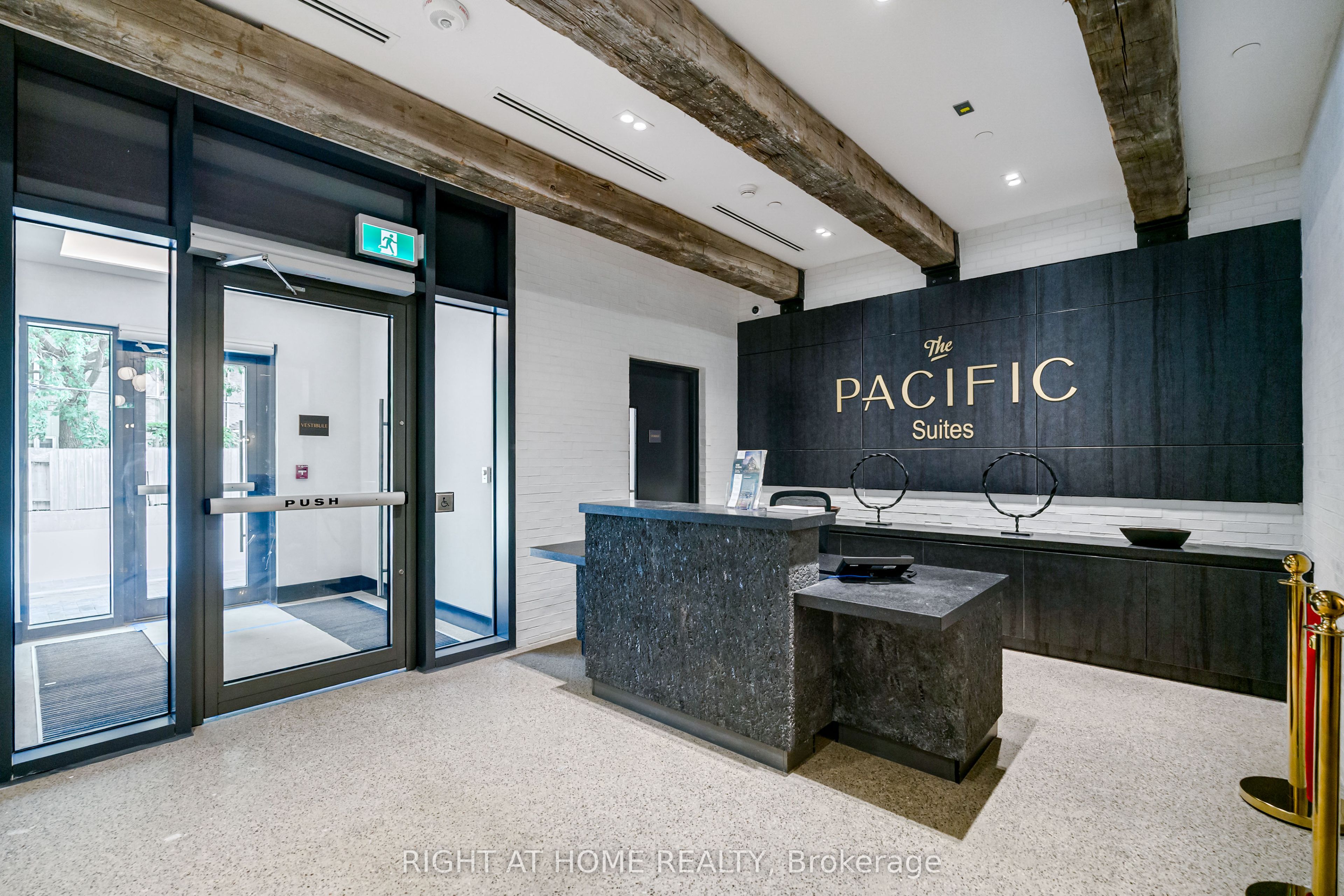 Unit 509 - 2946 Dundas Street W, Toronto 2