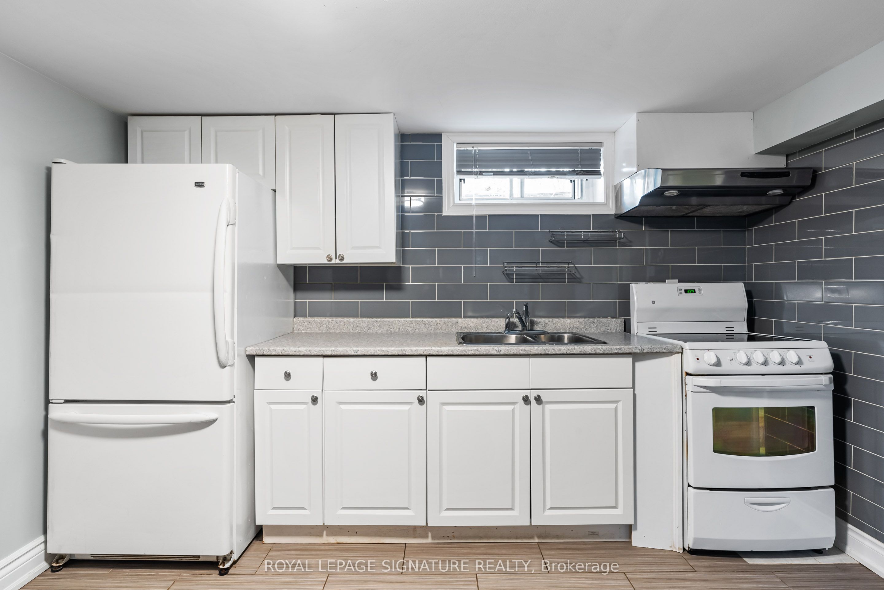 Unit Lower - 112 Foch Avenue, Etobicoke 4