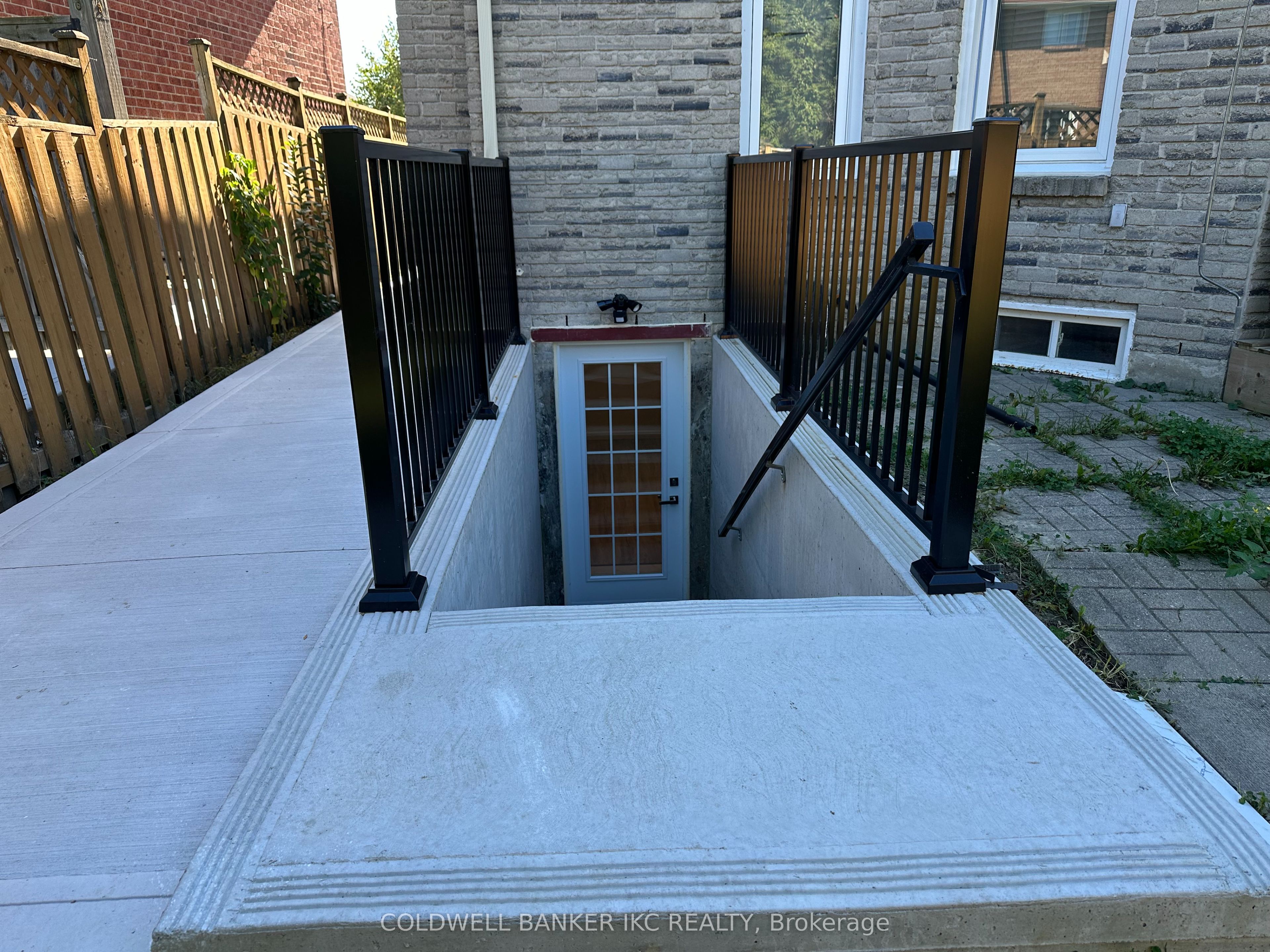 48 Cranmore Court, Brampton 3