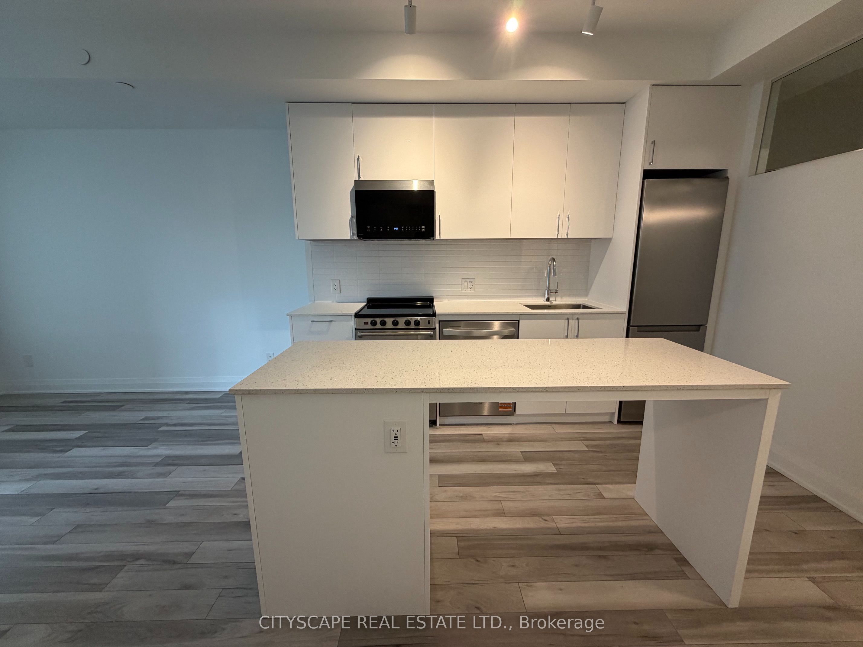 Unit 213 - 3250 Carding Mill Trail, Oakville 4