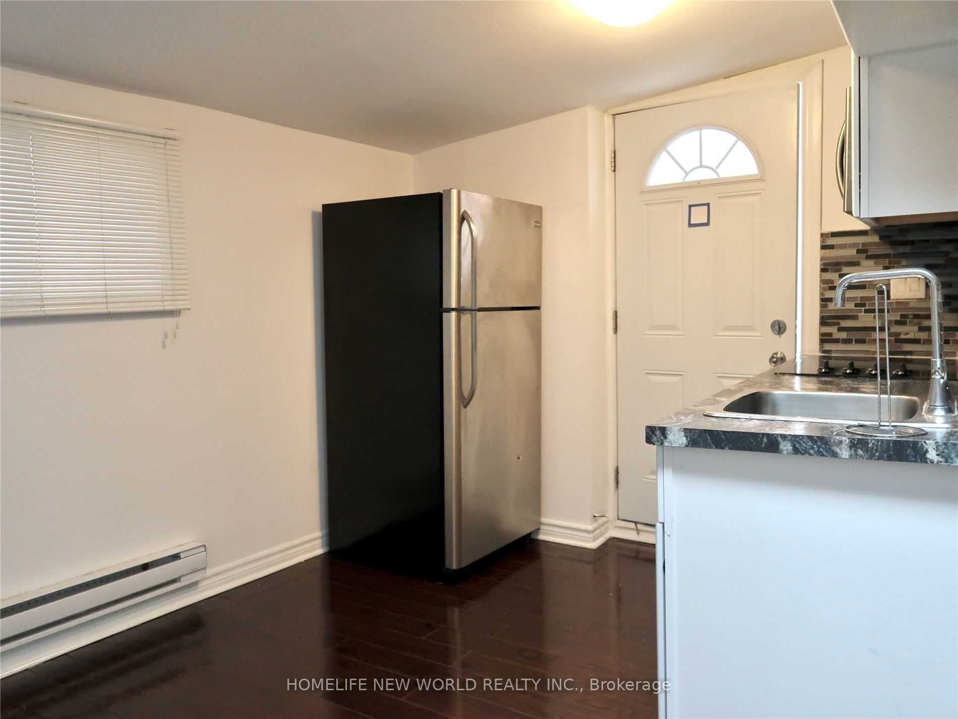 Unit 202 - 1514 Davenport Road, Toronto 5
