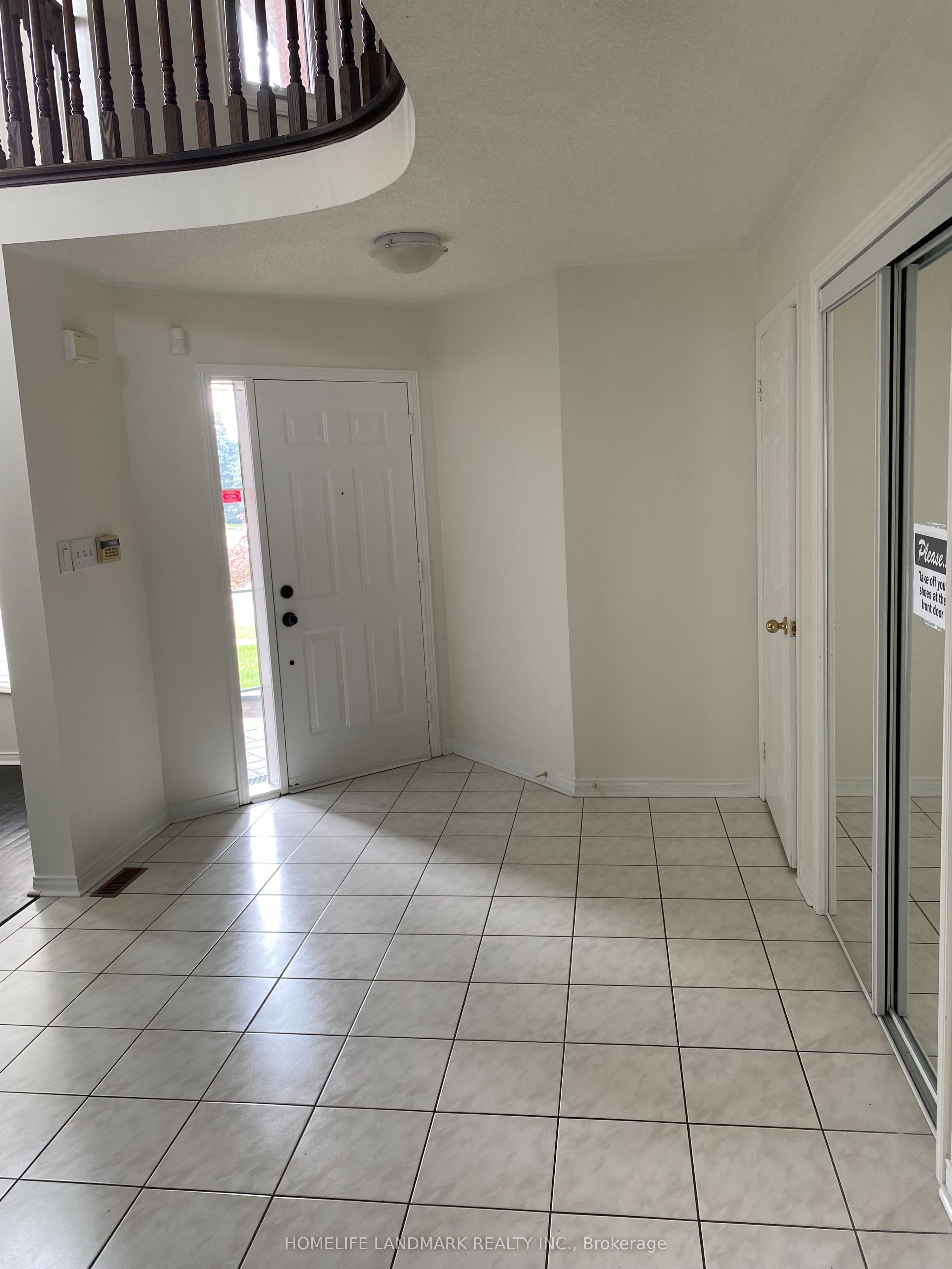 213 Barondale Drive, Mississauga 4