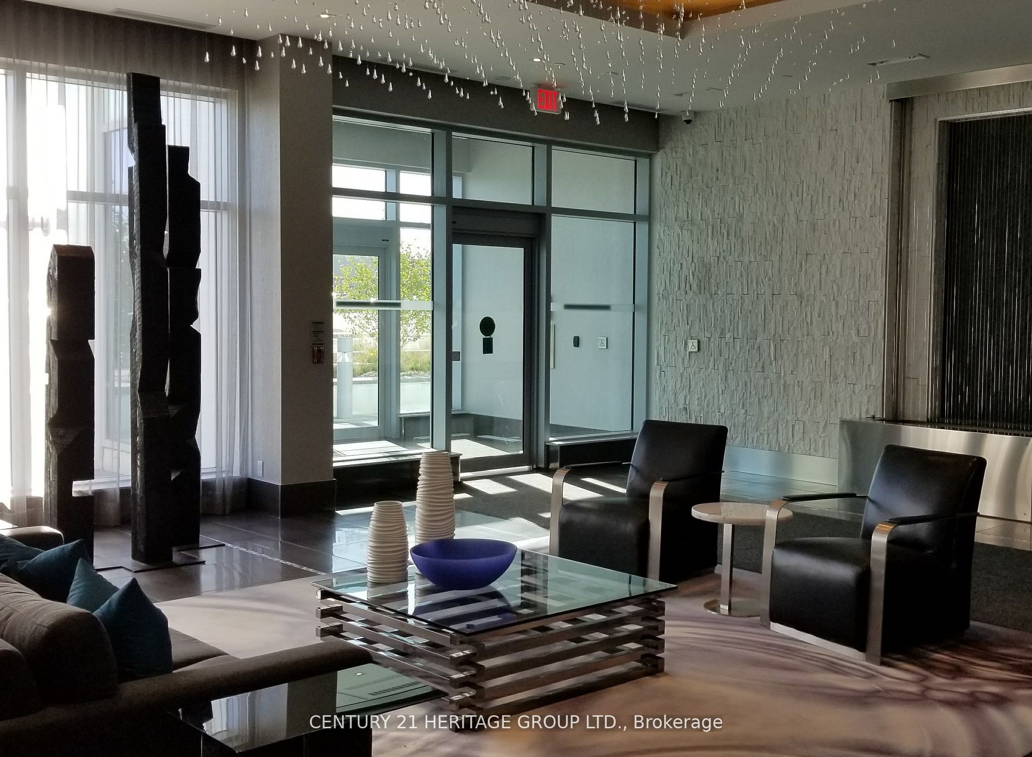 Unit 1706 - 55 Speers Road, Oakville 4