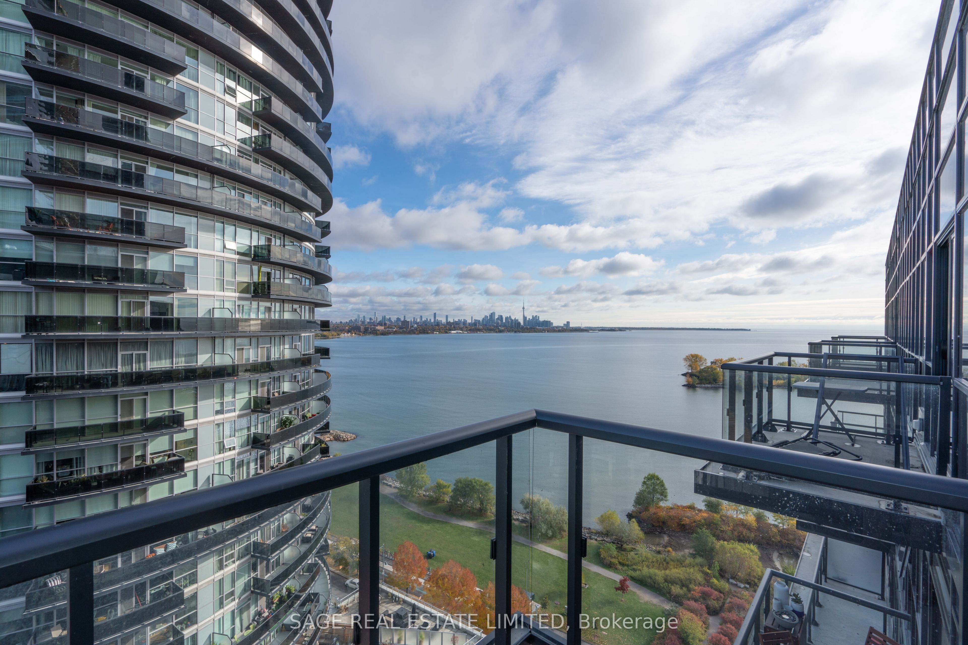 Unit Ph11 - 39 Annie Craig Drive, Etobicoke 2