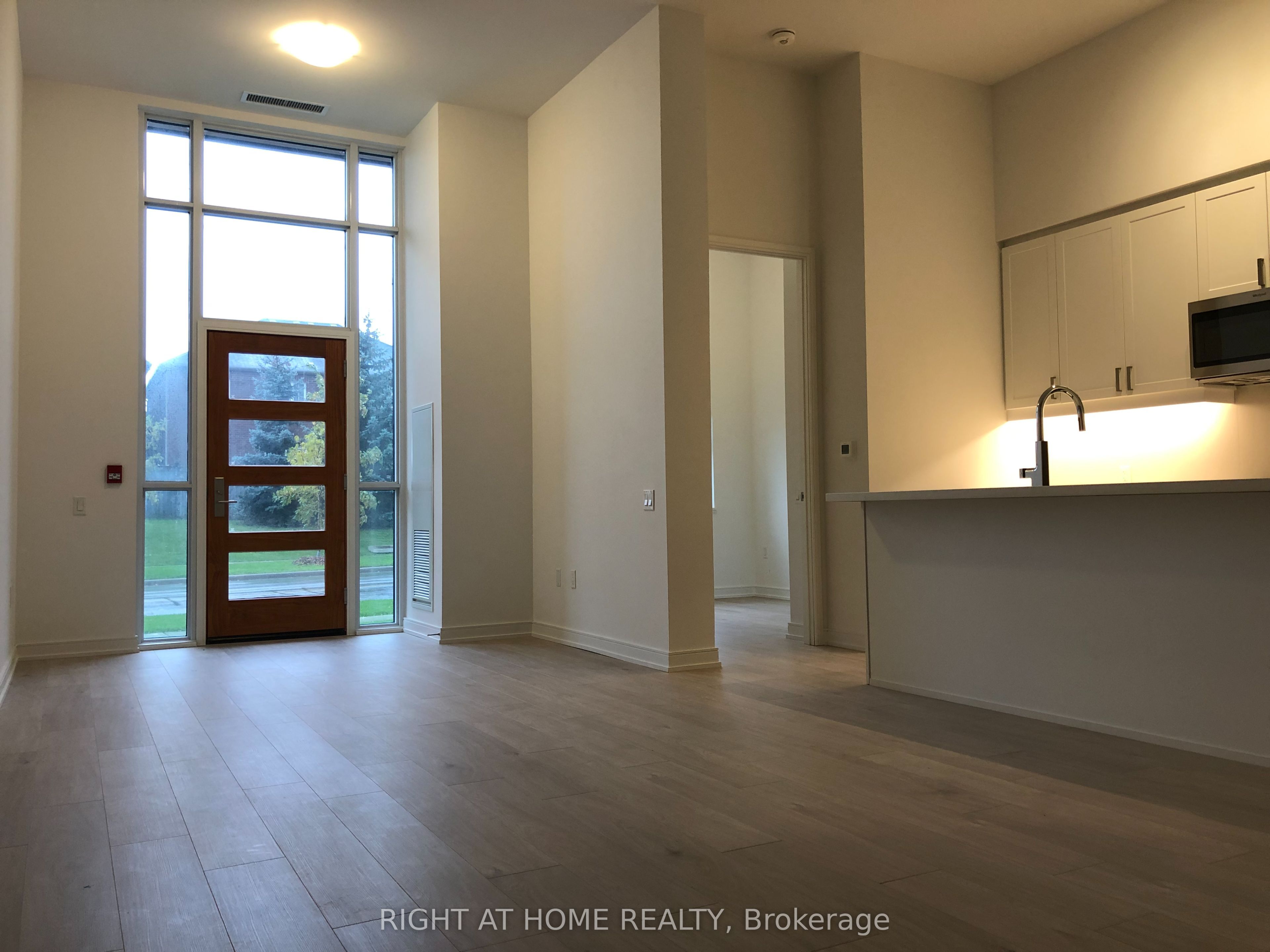 Unit 105 - 8 Nahani Way, Mississauga 4