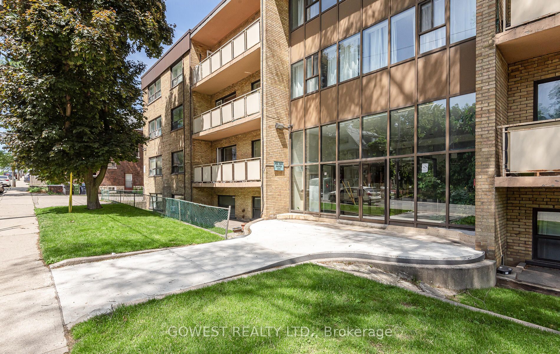 Unit 306 - 205 Keele Street, Toronto 2