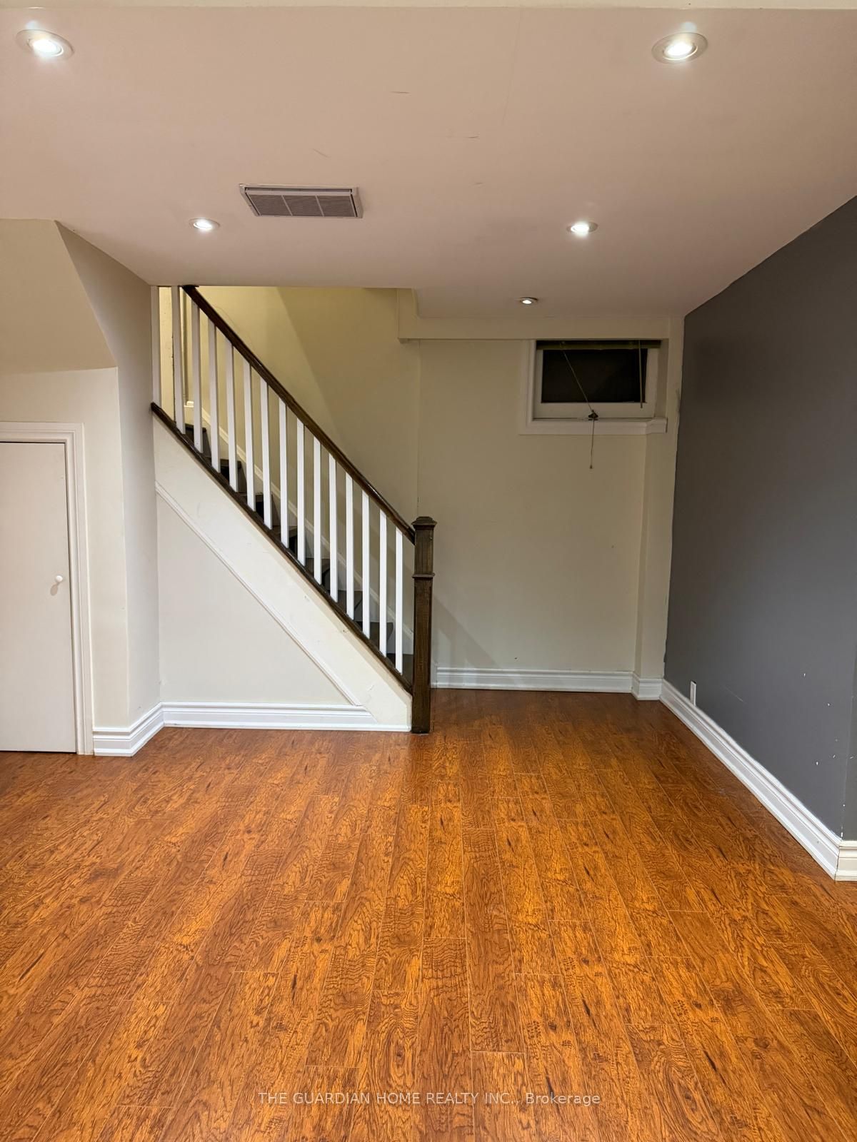 Unit Bsmt - 19 Bolger Place, Etobicoke 4