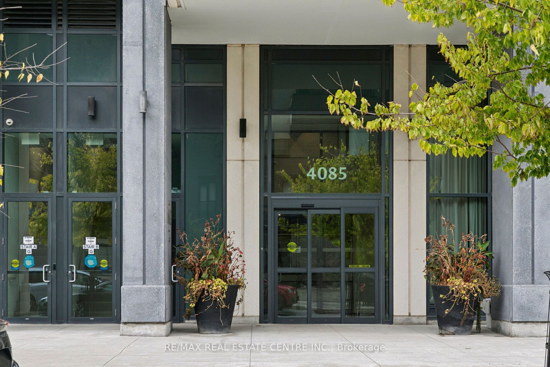 Unit 1104 - 4085 Parkside Village Drive, Mississauga 2
