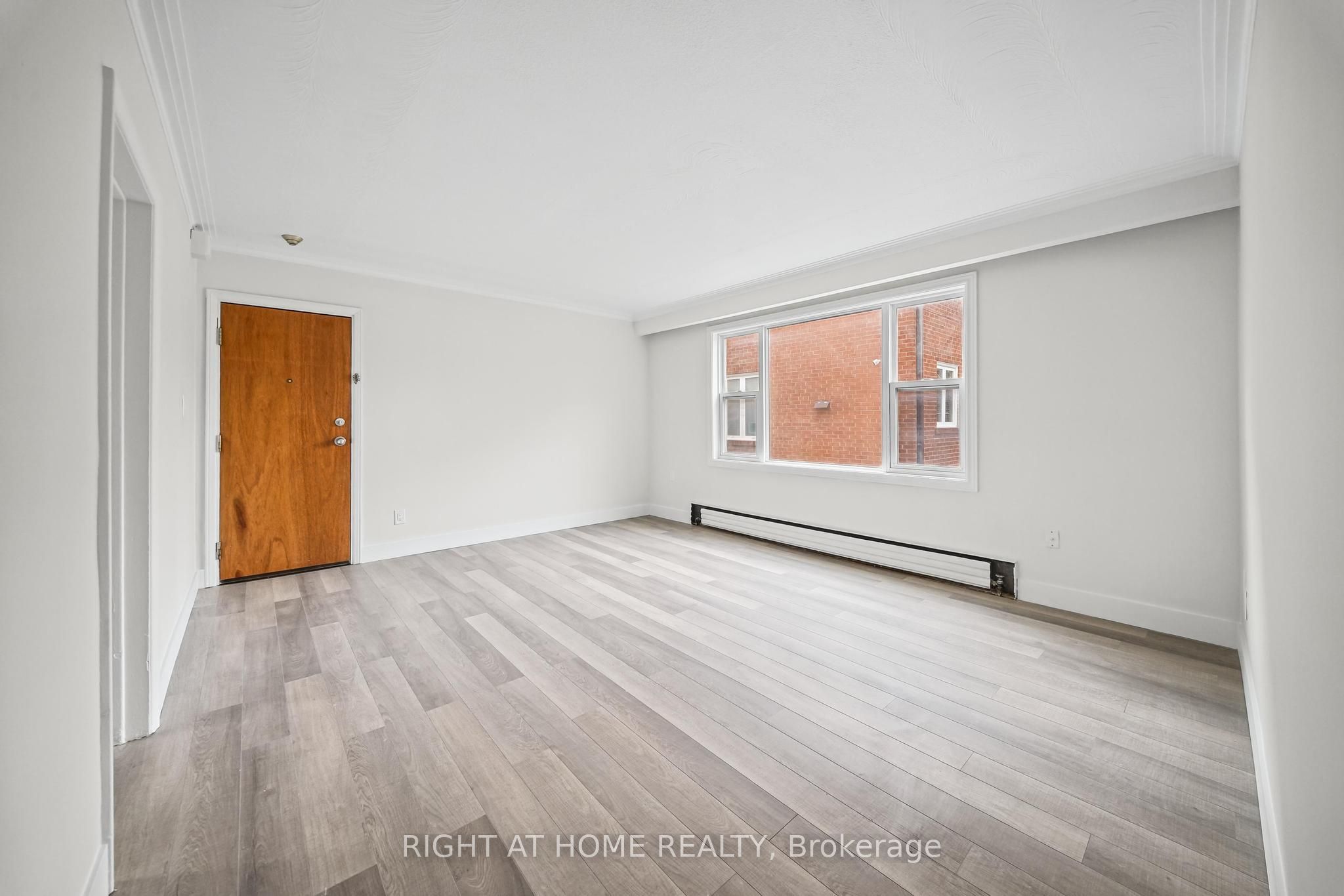 Unit 3 - 32 Vanevery Street, Etobicoke 5