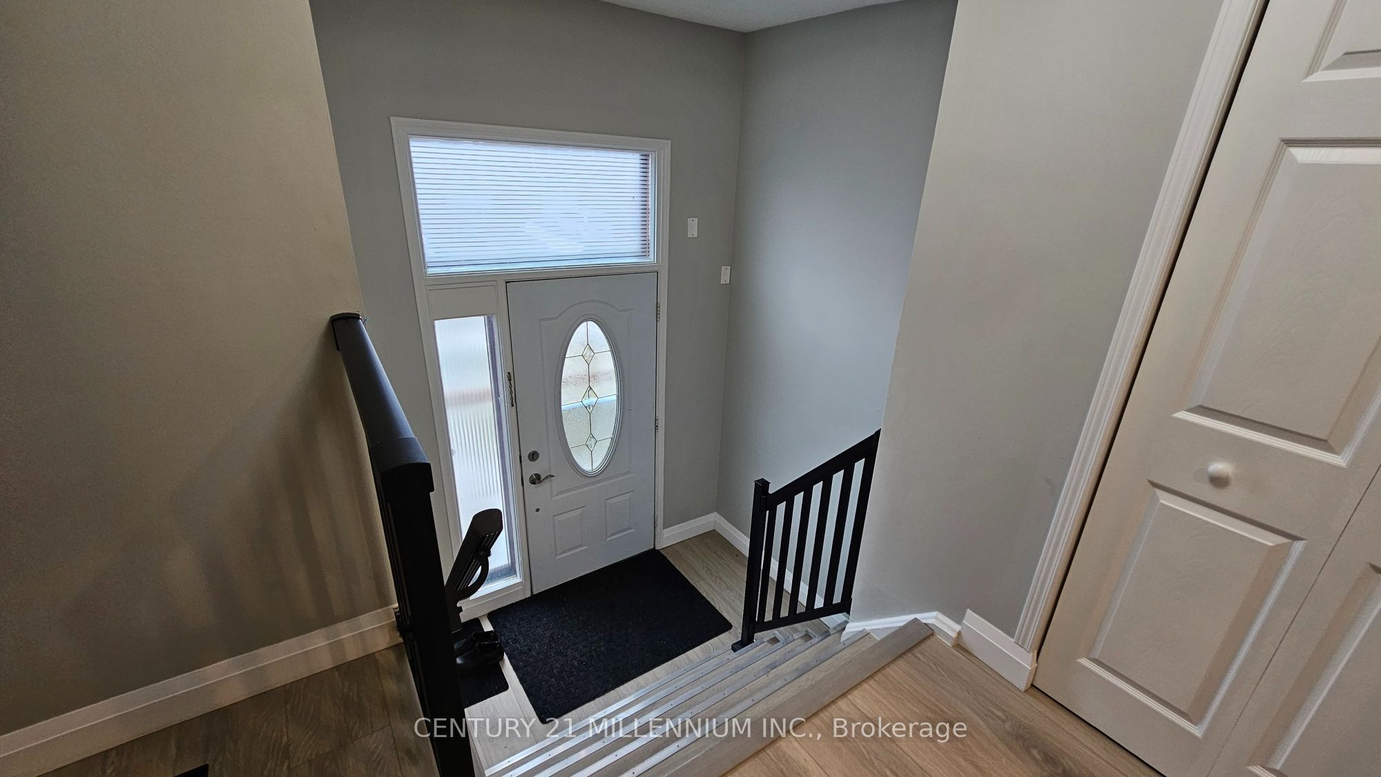 Unit Upper - 67 Simmons Boulevard, Brampton 2