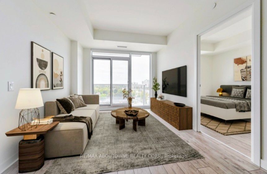 Unit A0815 - 125 Bronte Road, Oakville 3