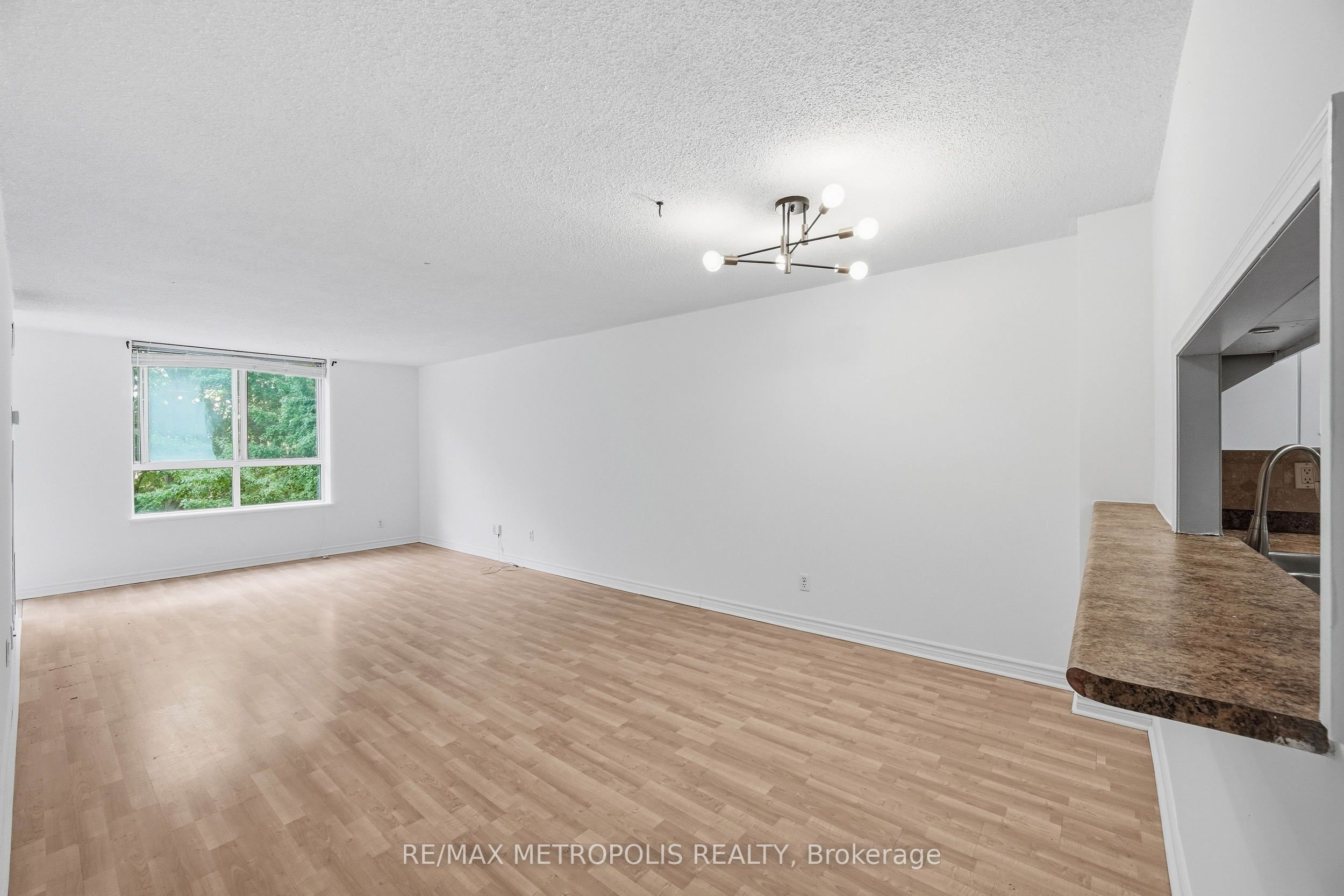 Unit 409 - 1485 Lakeshore Road E, Mississauga 4