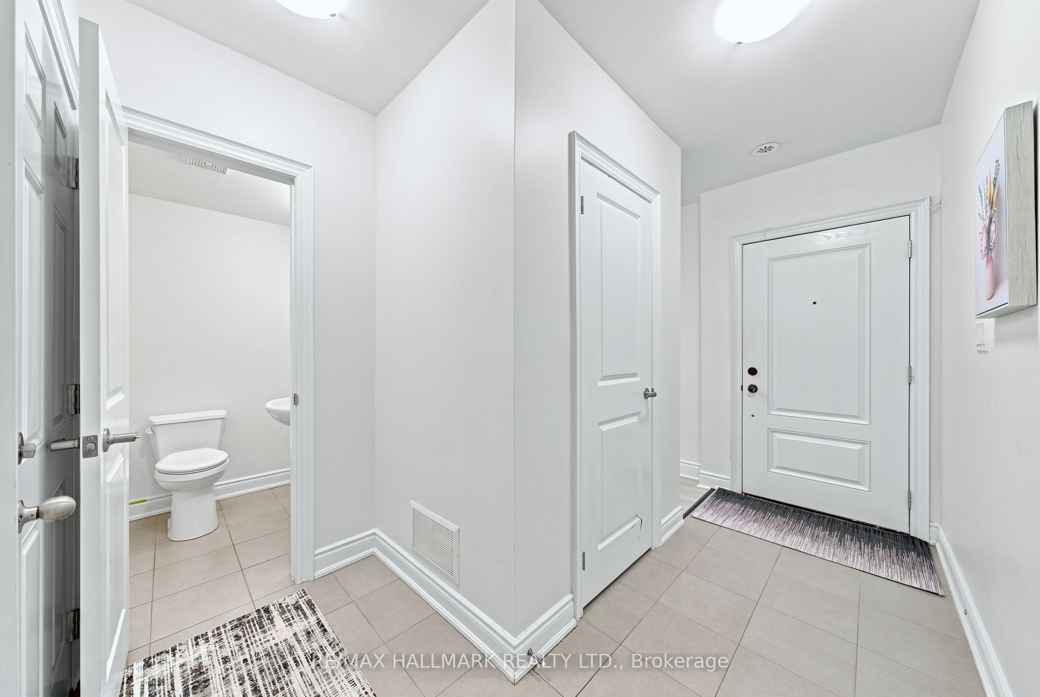 Unit 77 - 250 Royalton Common, Oakville 4