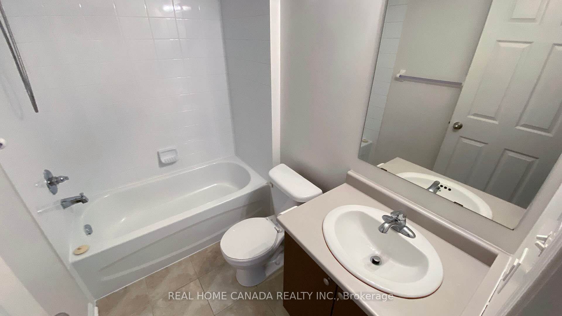 Unit 38 - 2891 Rio Crt, Mississauga 5