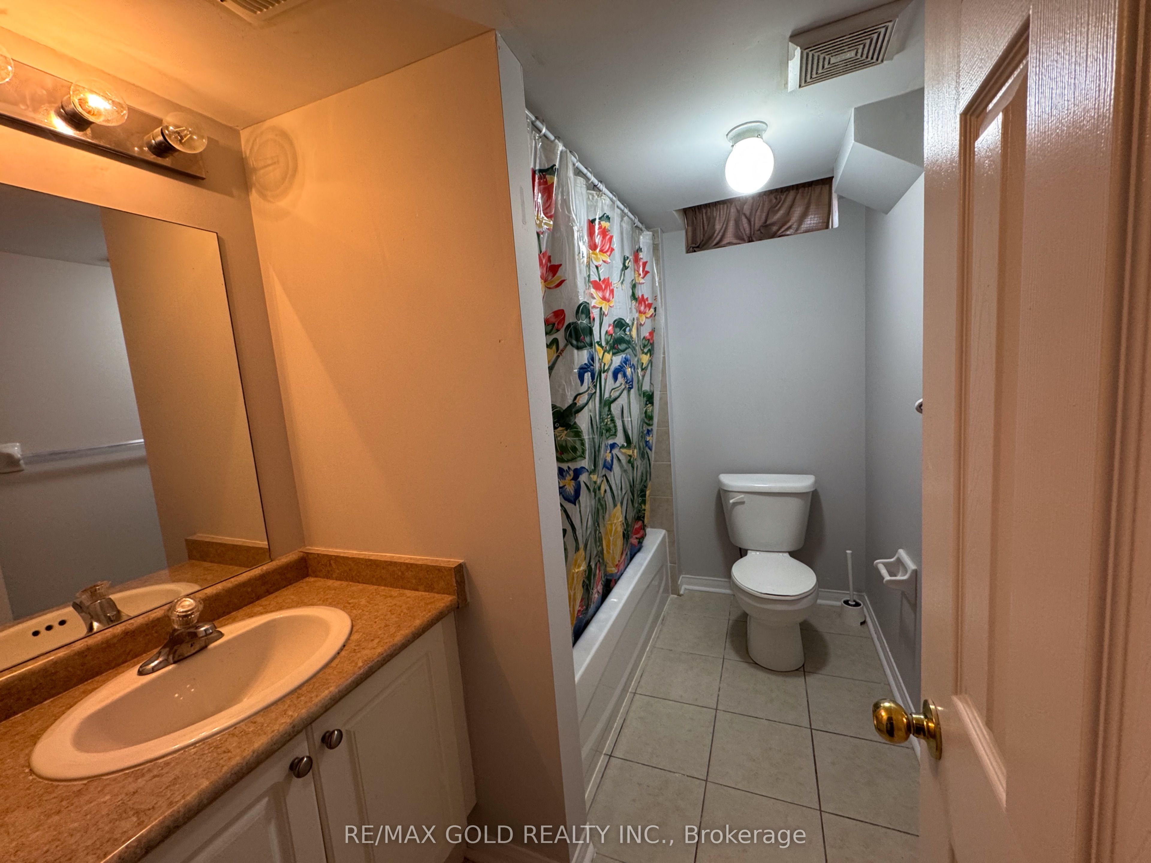 Unit Basemnt - 12 Lillian Crescent, Brampton 4