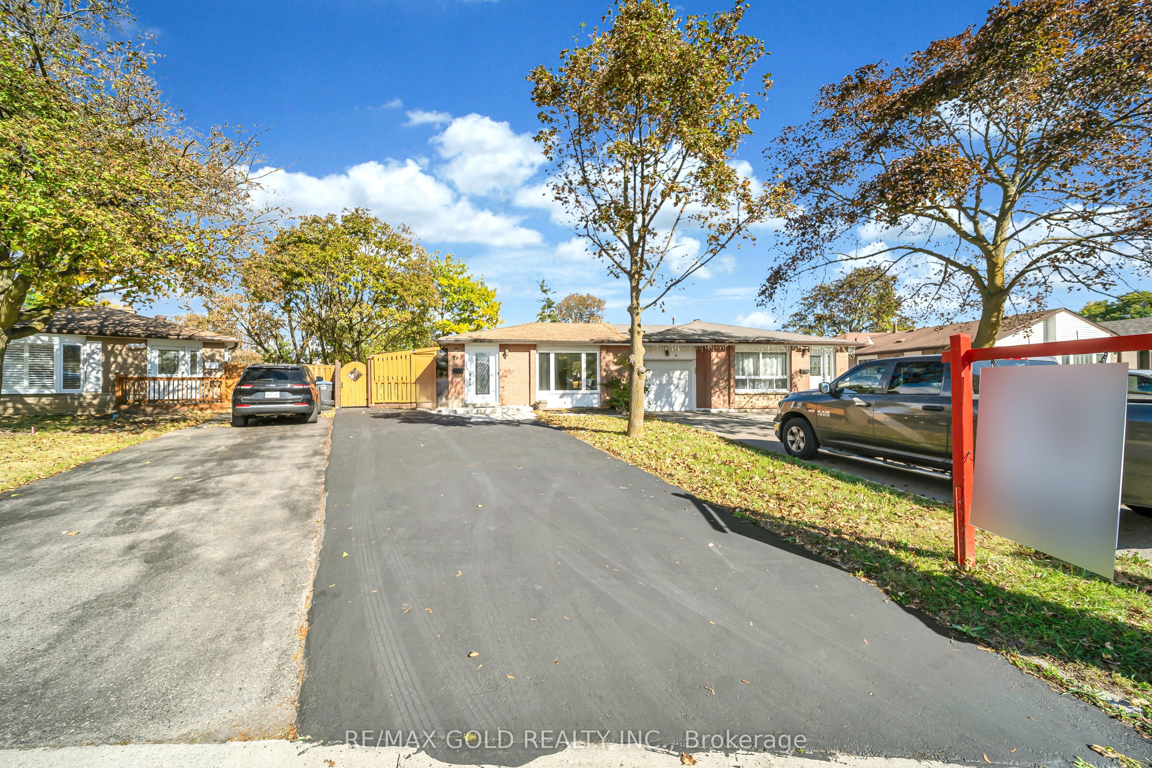 Unit Main - 70 Glenmore Crescent, Brampton 4