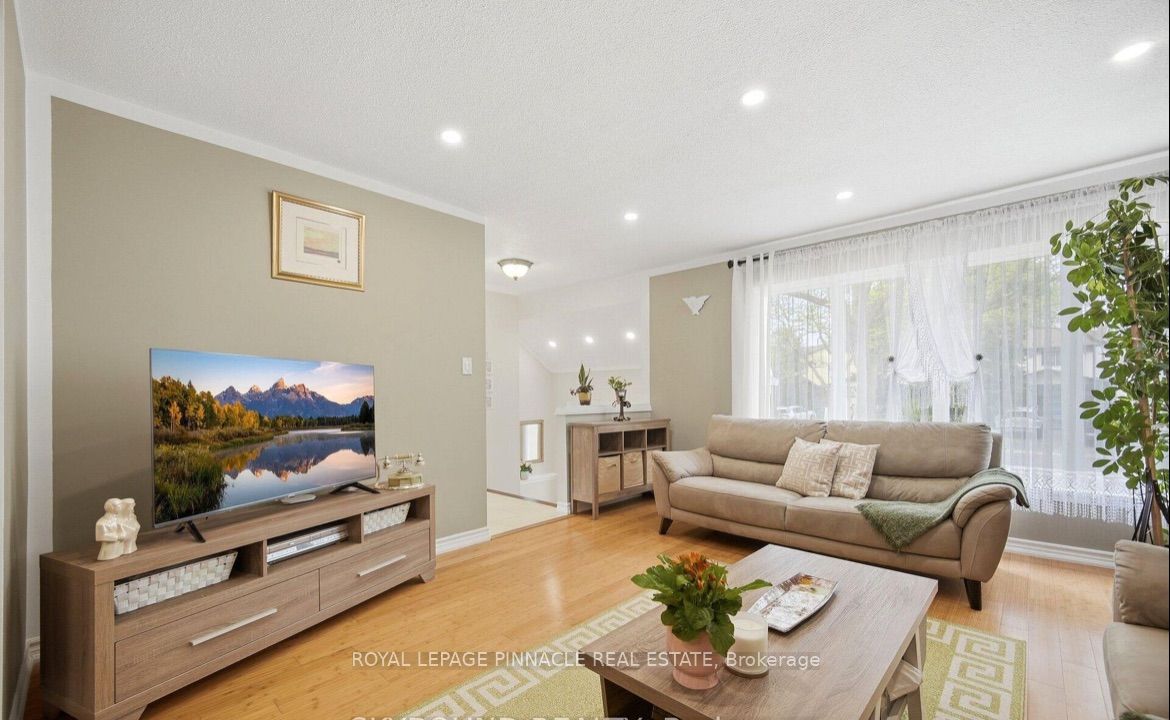 7217 Fayette Circle, Mississauga 3