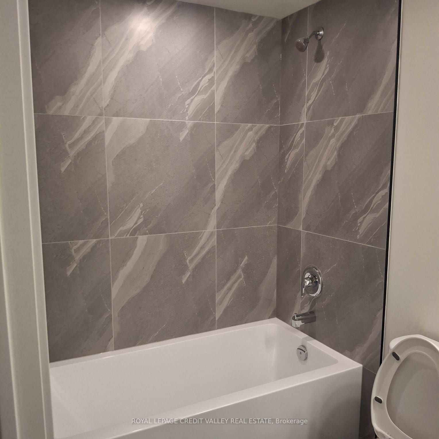 Unit 505 - 2839 Jane Street, North York 5