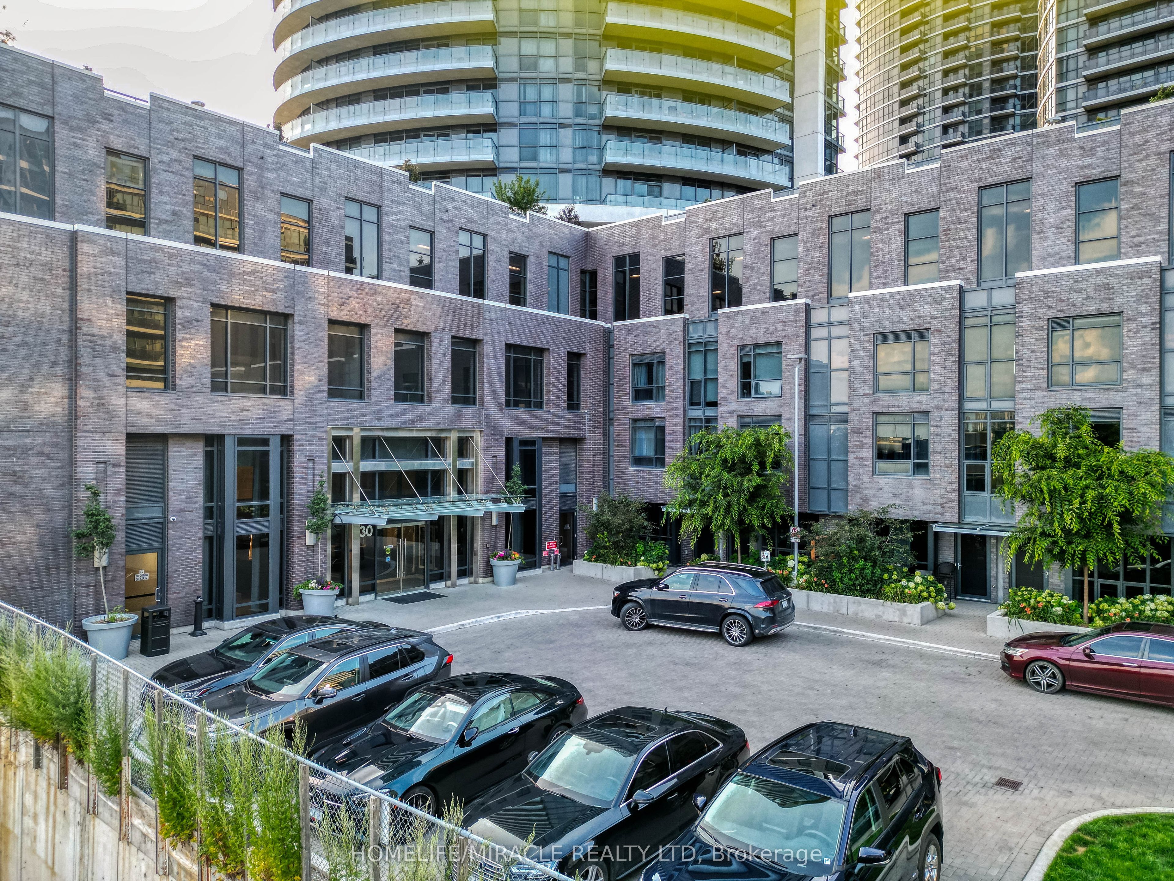 Unit 1702 - 30 Gibbs Road, Etobicoke 3