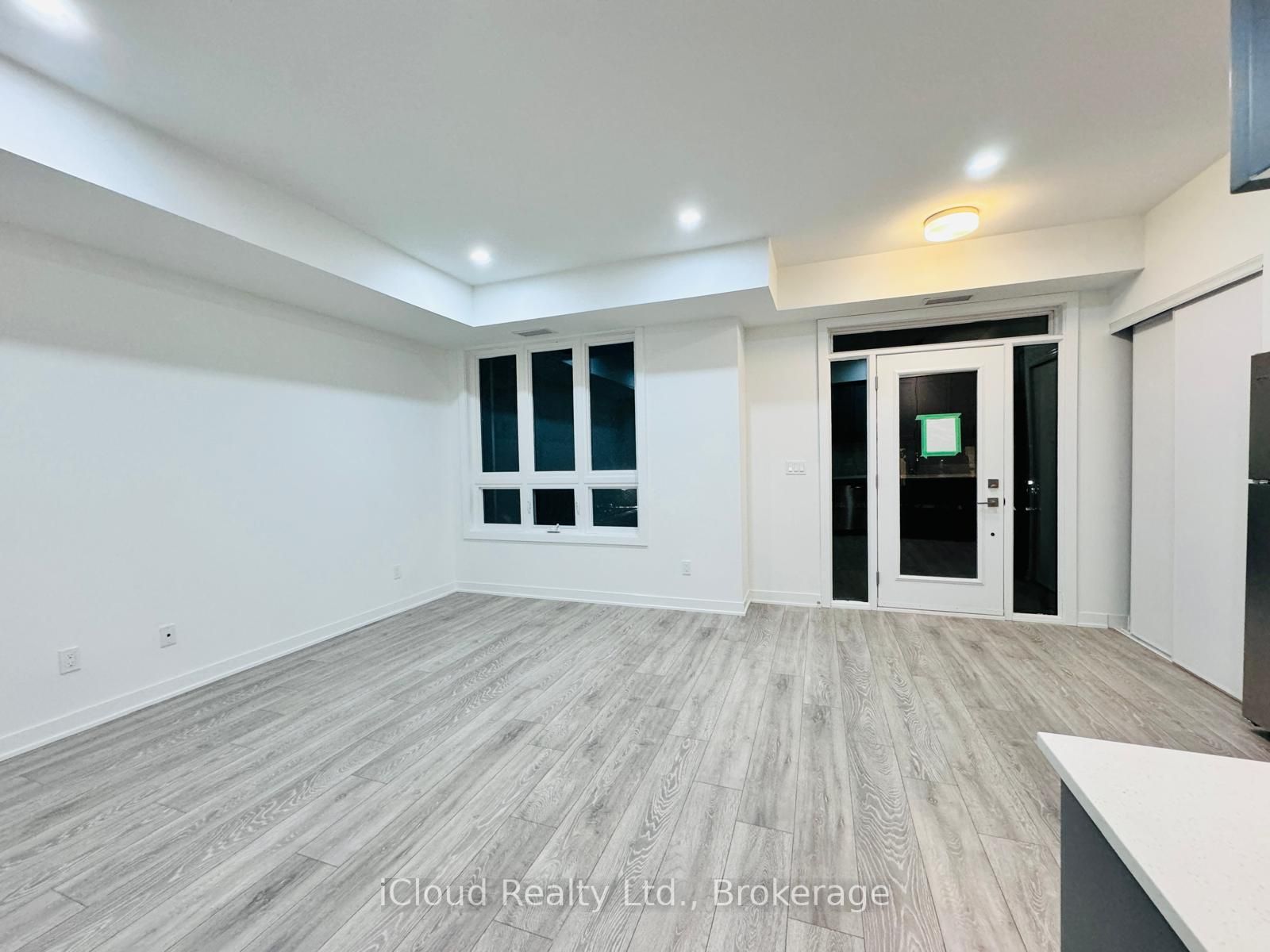 Unit 9 - 4025 Hickory Drive, Mississauga 3