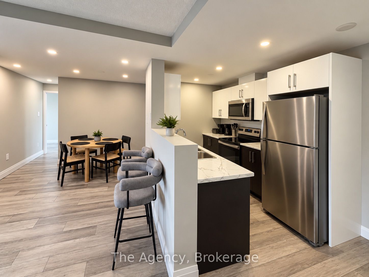 Unit 403 - 2200 Sherobee Road, Mississauga 3
