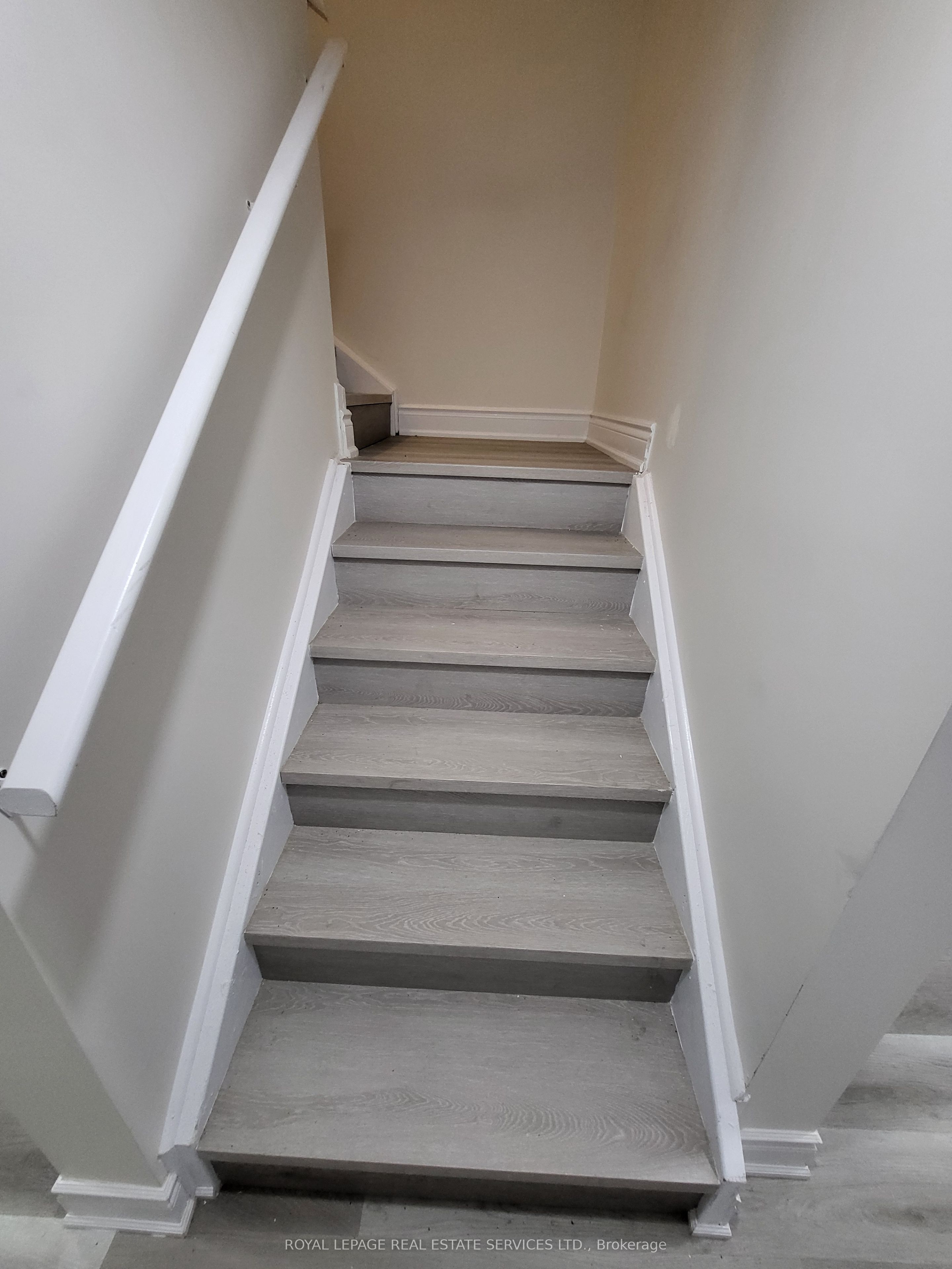 Unit Bsmt - 1241 Trudeau Drive, Milton 4