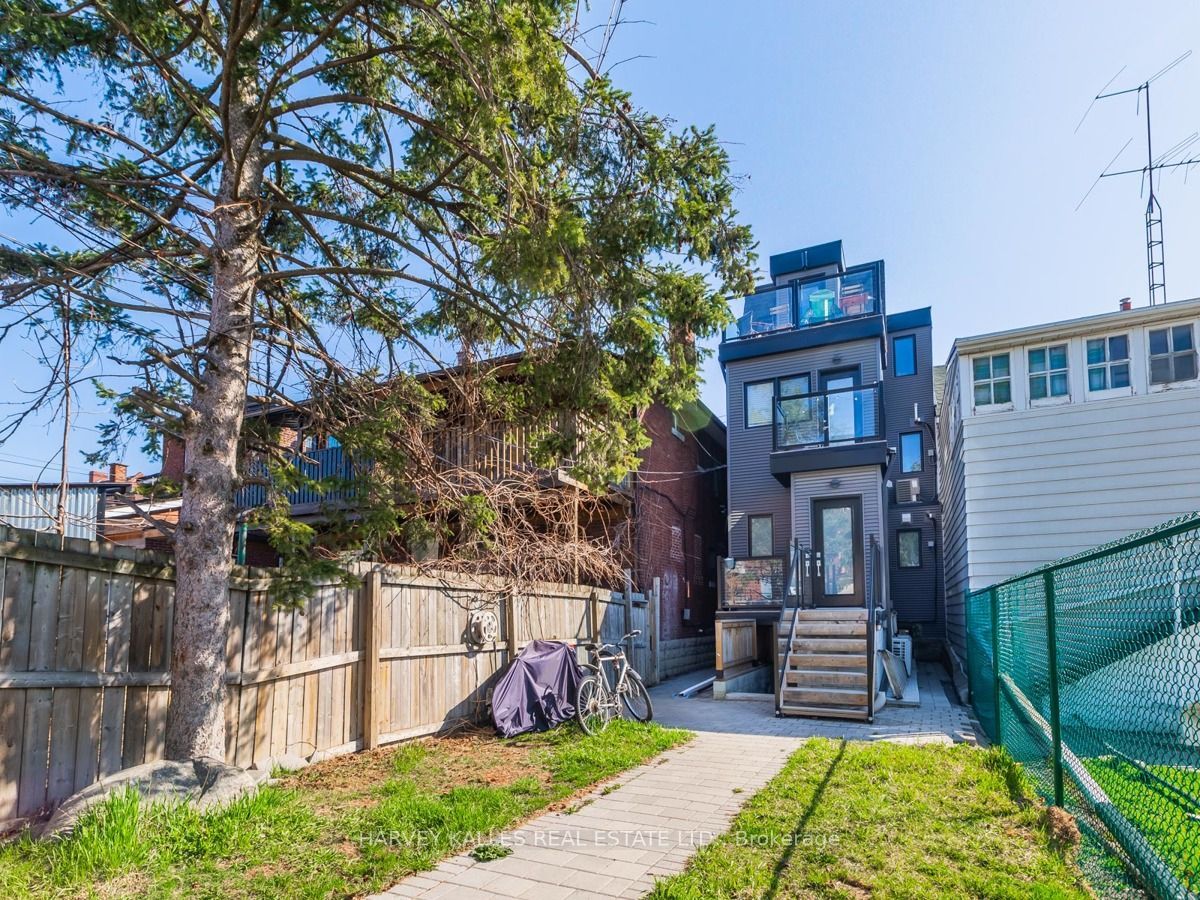 Unit 4 - 160 Lansdowne Avenue, Toronto 2