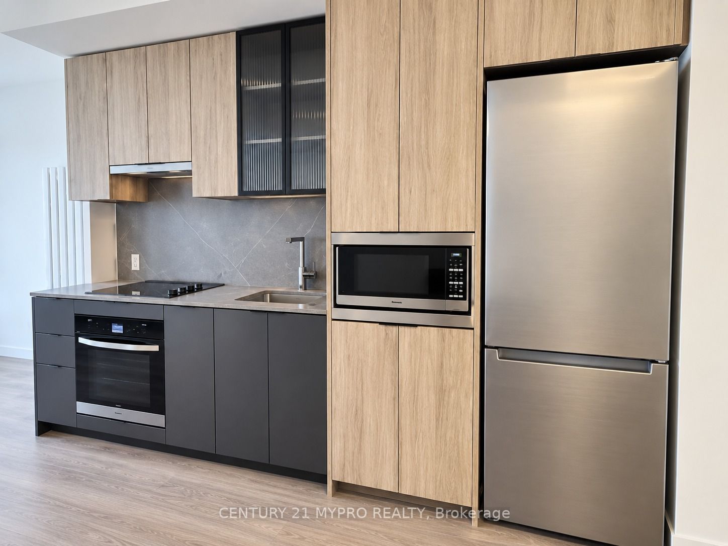 Unit 218 - 1037 The Queensway, Etobicoke 4