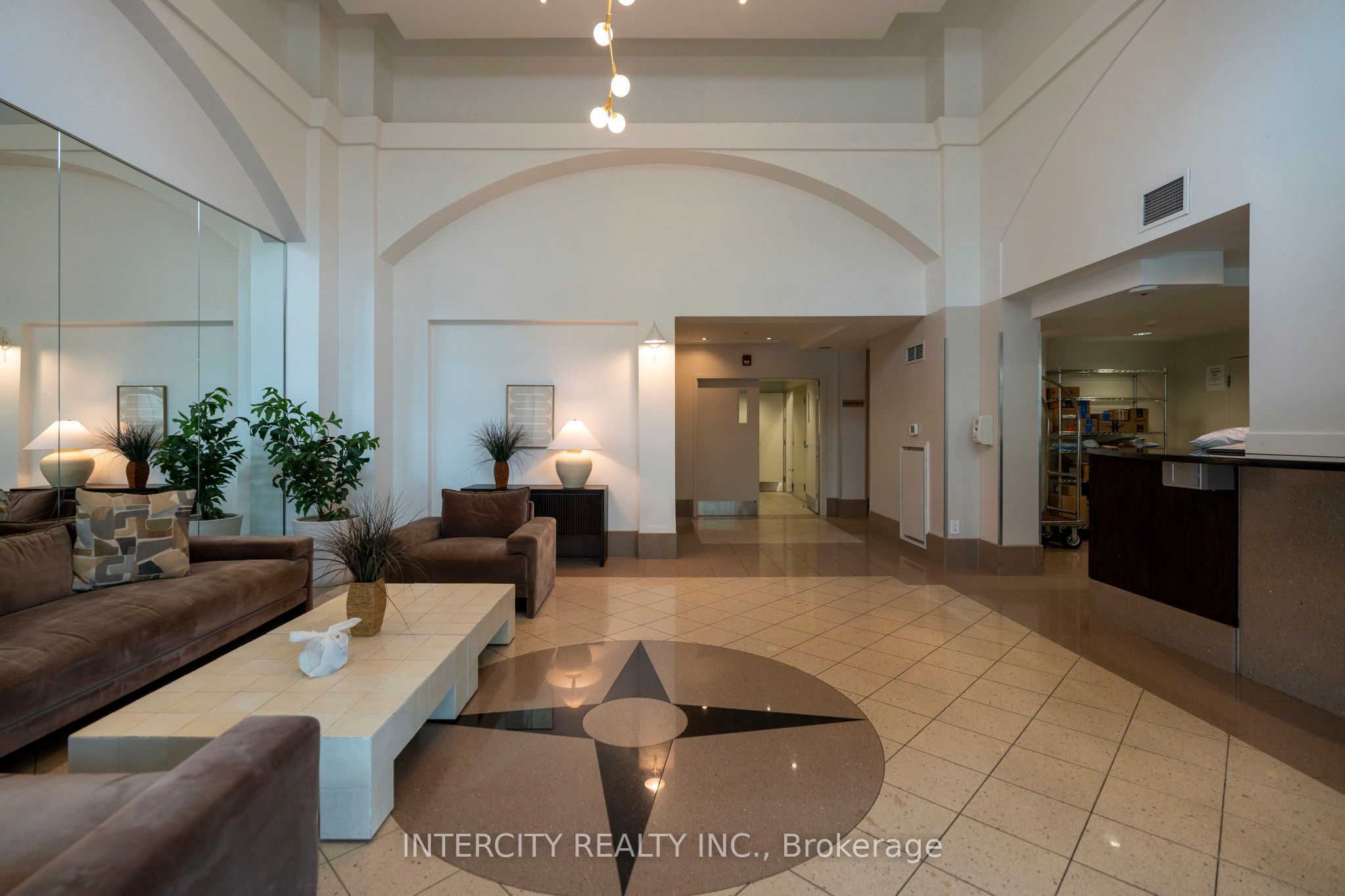 Unit 907 - 88 Palace Pier Court, Etobicoke 4
