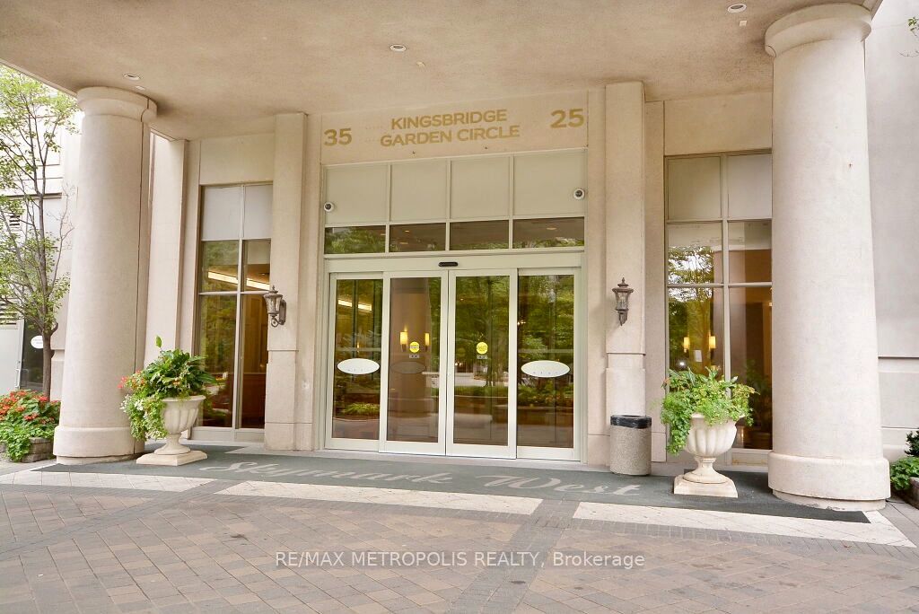 Unit 2612 - 25 Kingsbridge Garden Circle, Mississauga 2