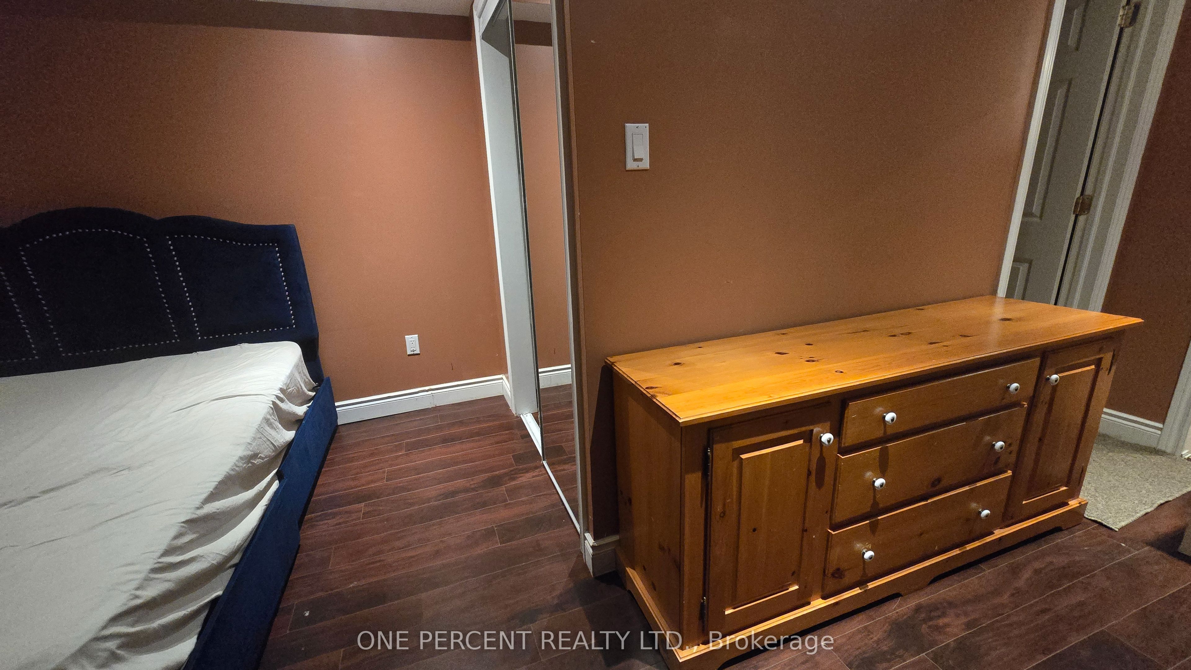 (Address not available), Mississauga 5